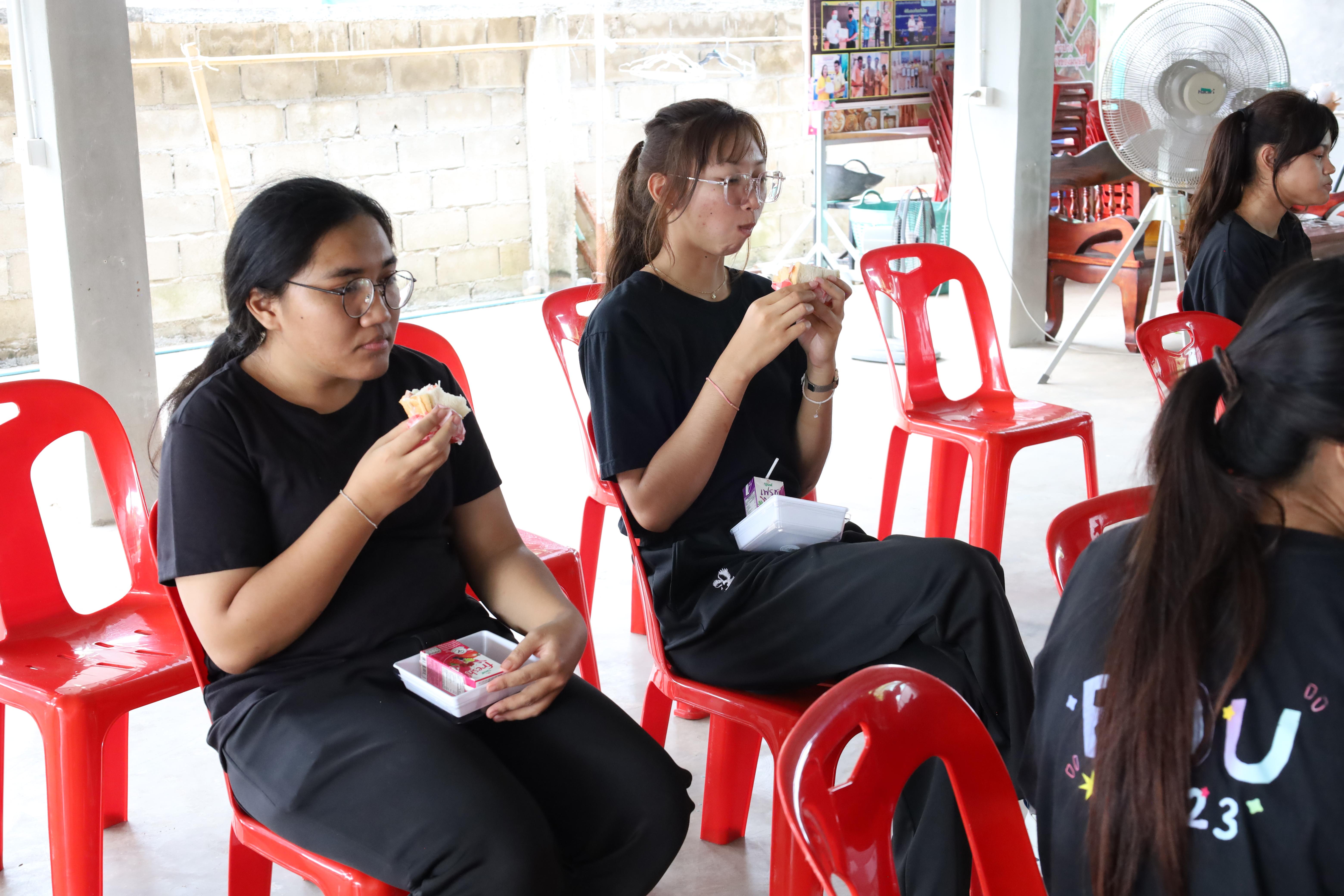 292. เมื่อวันที่ 28 - 29 เมษายน 2568 กิจกรรม Social Enterprise 1 กิจกรรมลงพื้นที่ทดลองเครื่องมือทางวิศวกรสังคมผ่านการเรียนรู้ ณ หมู่ 3 ตำบลหนองปลิง อำเภอเมืองกำแพงเพชร จังหวัดกำแพงเพชร