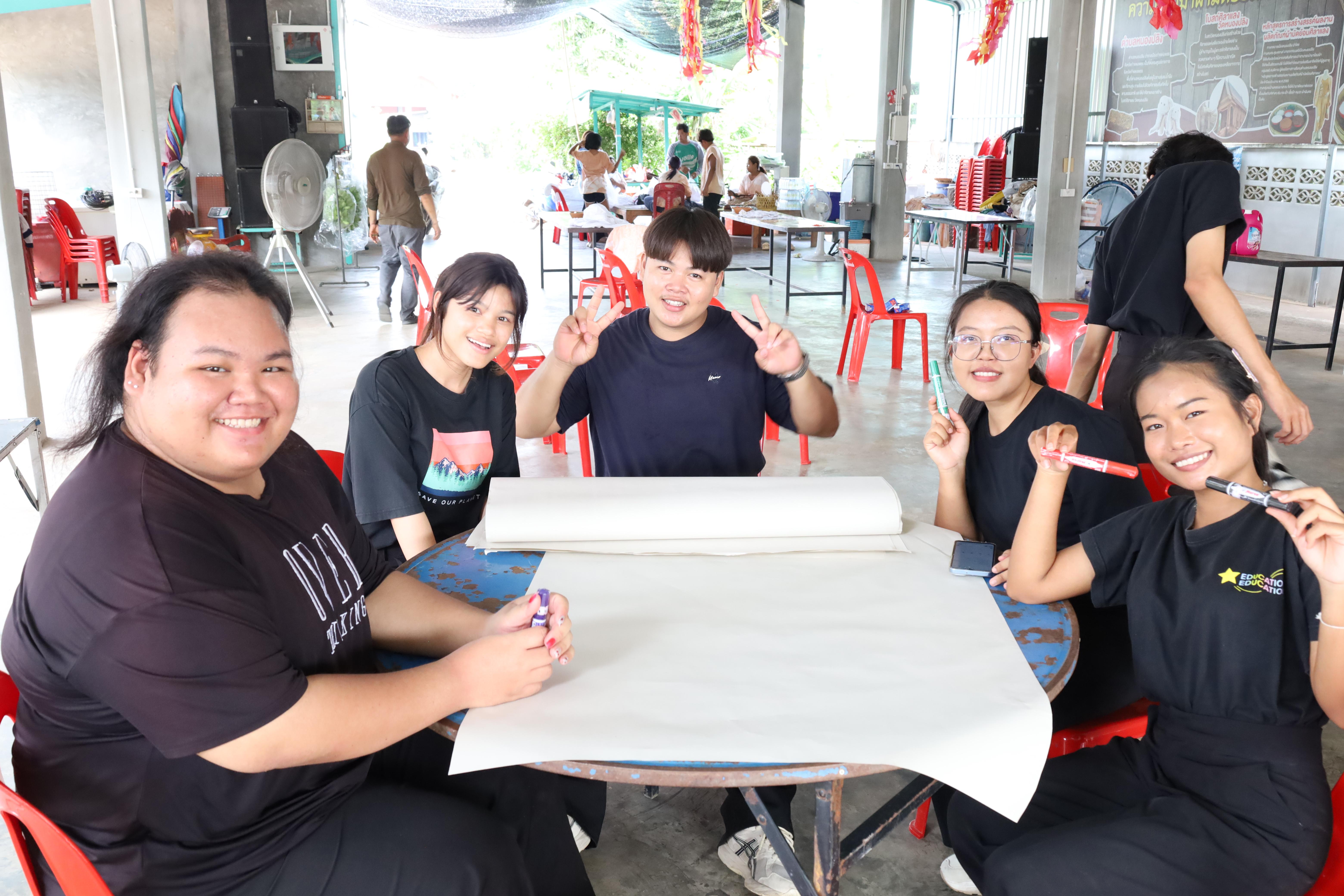 297. เมื่อวันที่ 28 - 29 เมษายน 2568 กิจกรรม Social Enterprise 1 กิจกรรมลงพื้นที่ทดลองเครื่องมือทางวิศวกรสังคมผ่านการเรียนรู้ ณ หมู่ 3 ตำบลหนองปลิง อำเภอเมืองกำแพงเพชร จังหวัดกำแพงเพชร