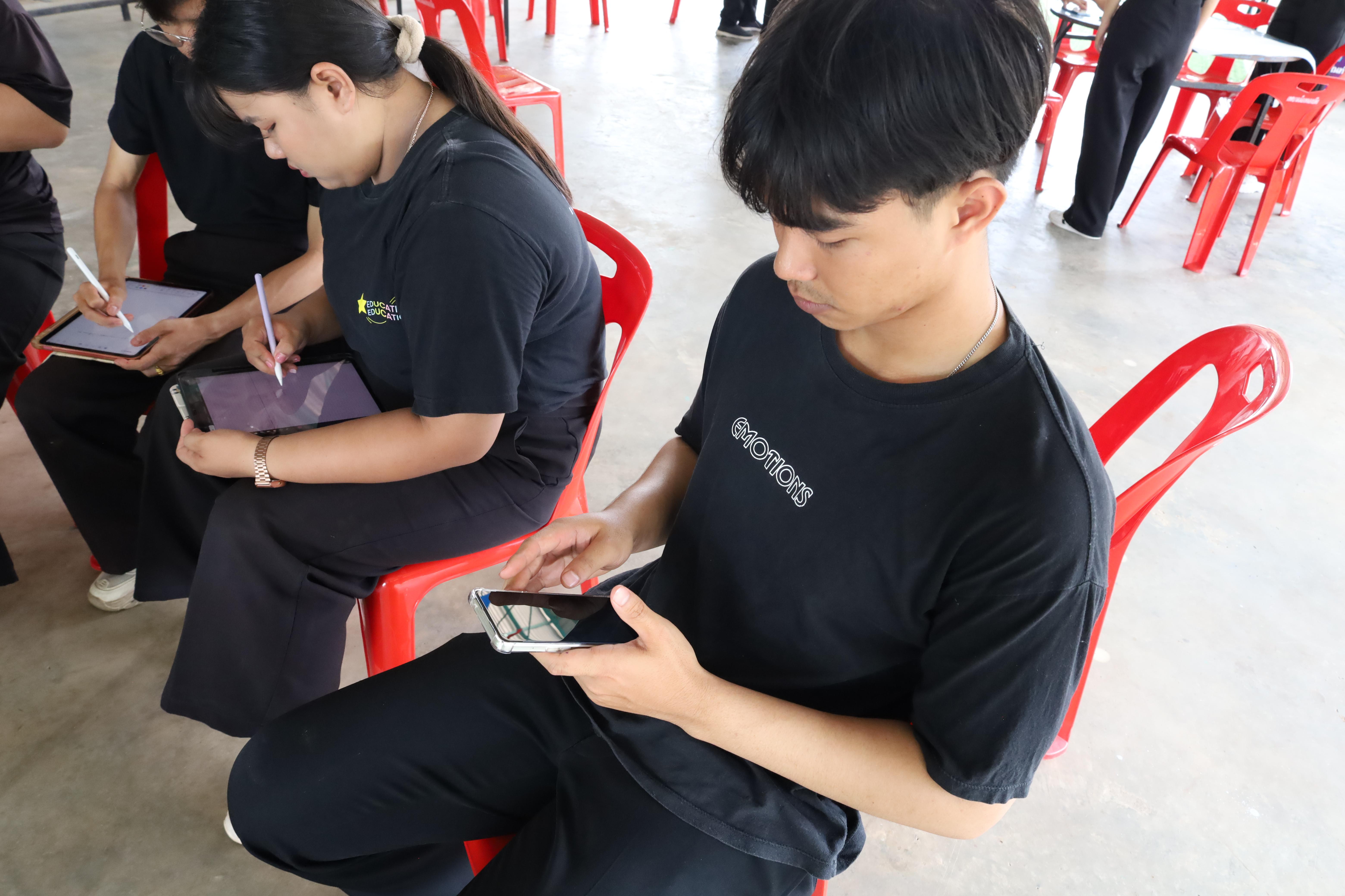 374. เมื่อวันที่ 28 - 29 เมษายน 2568 กิจกรรม Social Enterprise 1 กิจกรรมลงพื้นที่ทดลองเครื่องมือทางวิศวกรสังคมผ่านการเรียนรู้ ณ หมู่ 3 ตำบลหนองปลิง อำเภอเมืองกำแพงเพชร จังหวัดกำแพงเพชร