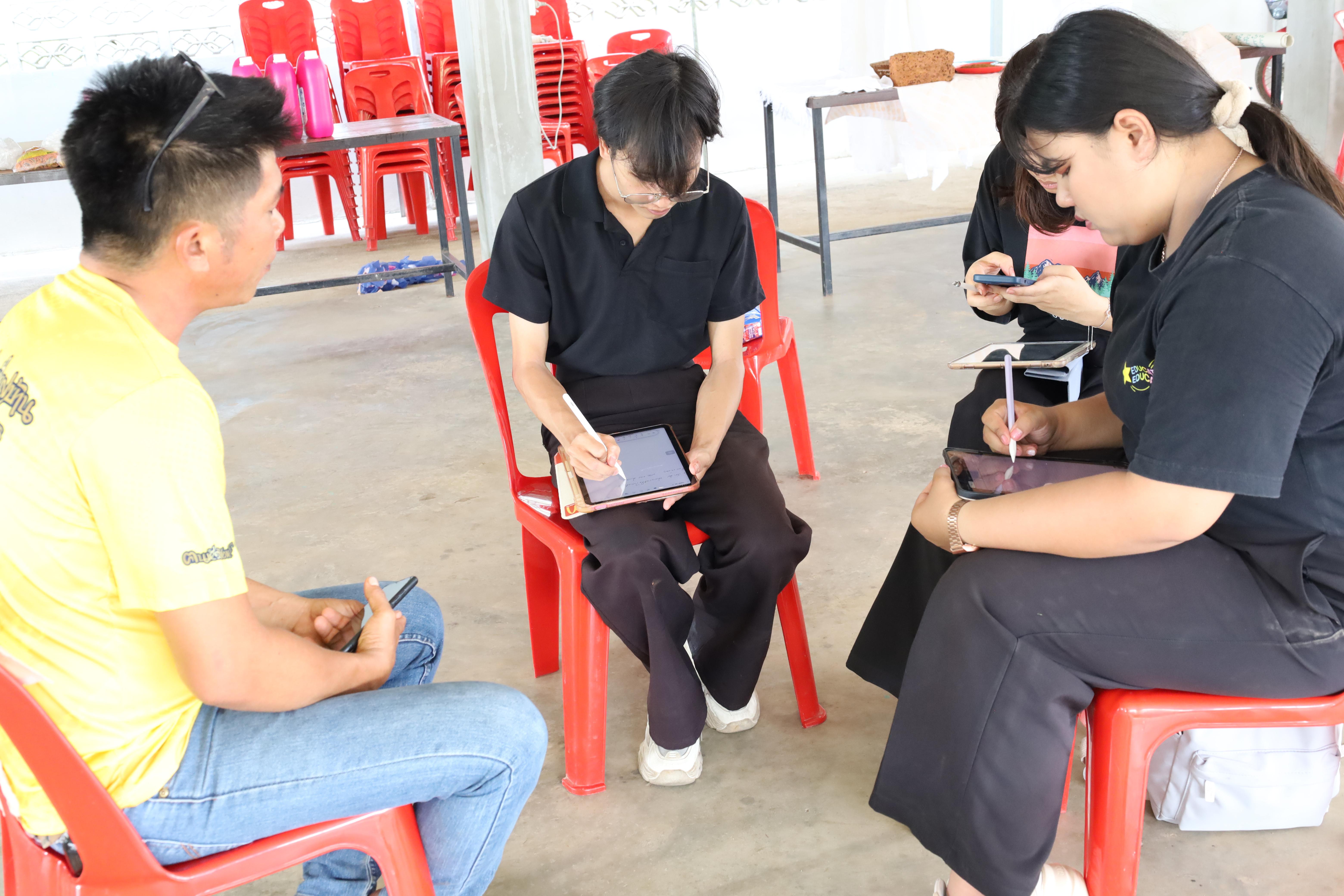426. เมื่อวันที่ 28 - 29 เมษายน 2568 กิจกรรม Social Enterprise 1 กิจกรรมลงพื้นที่ทดลองเครื่องมือทางวิศวกรสังคมผ่านการเรียนรู้ ณ หมู่ 3 ตำบลหนองปลิง อำเภอเมืองกำแพงเพชร จังหวัดกำแพงเพชร