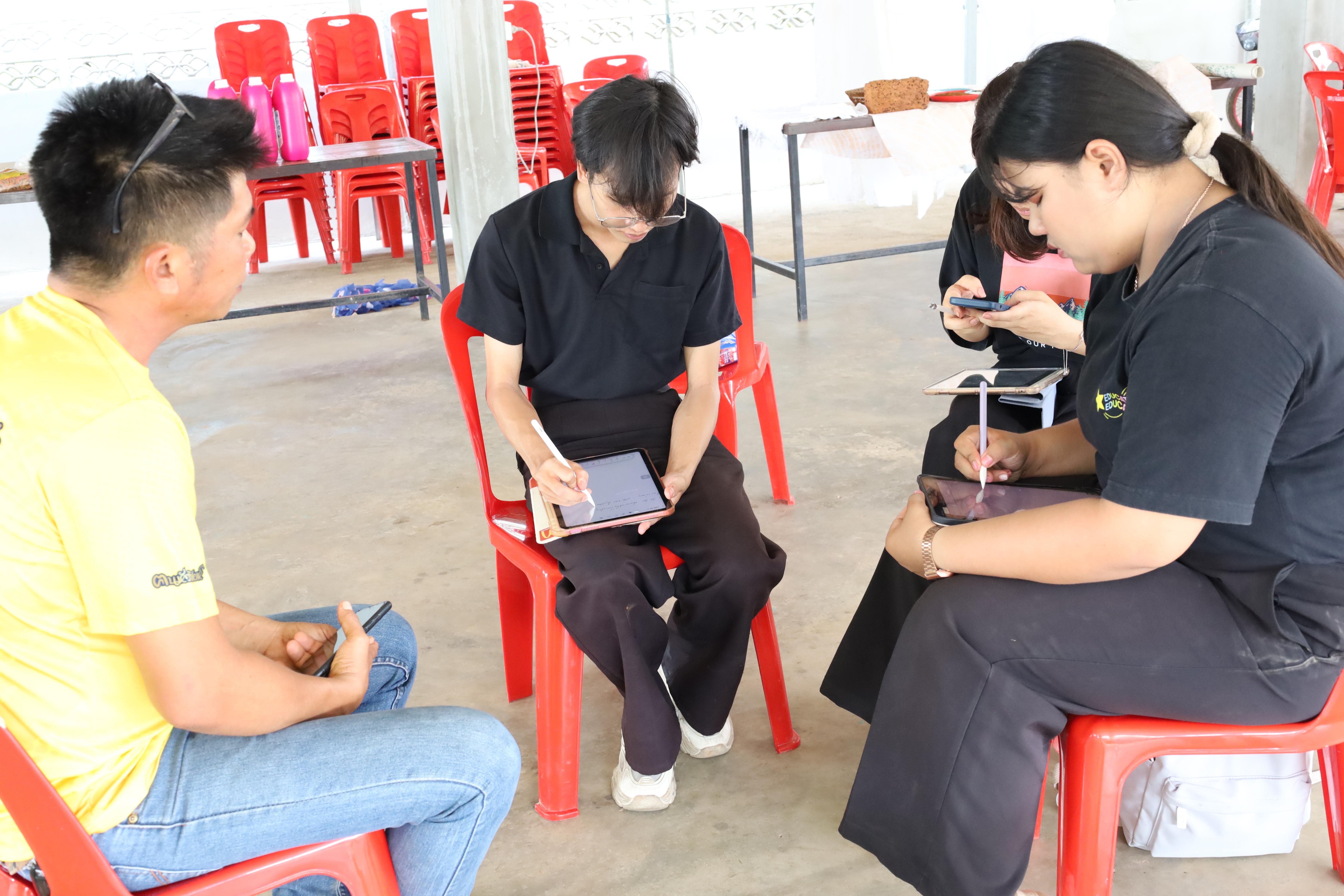 427. เมื่อวันที่ 28 - 29 เมษายน 2568 กิจกรรม Social Enterprise 1 กิจกรรมลงพื้นที่ทดลองเครื่องมือทางวิศวกรสังคมผ่านการเรียนรู้ ณ หมู่ 3 ตำบลหนองปลิง อำเภอเมืองกำแพงเพชร จังหวัดกำแพงเพชร