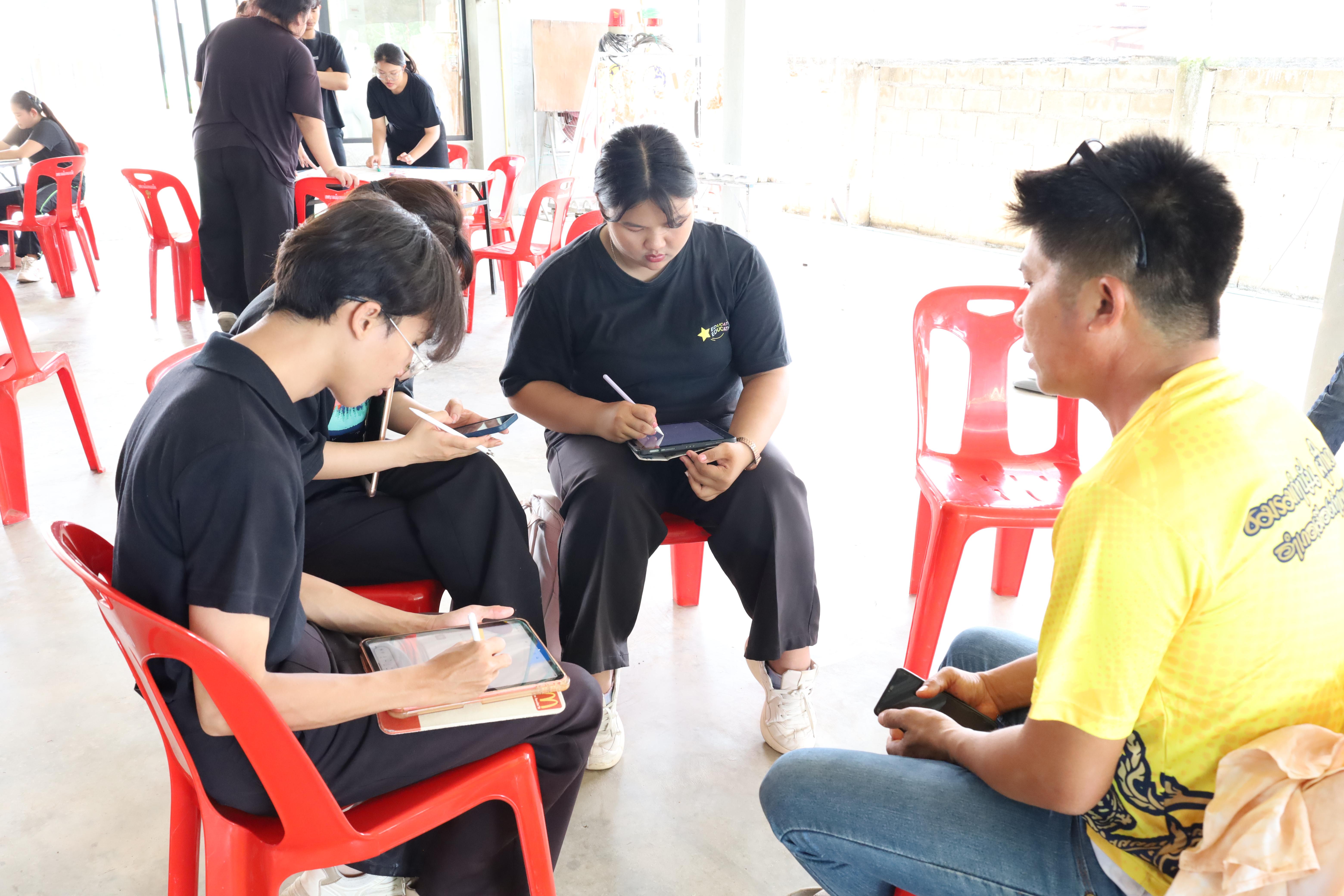 430. เมื่อวันที่ 28 - 29 เมษายน 2568 กิจกรรม Social Enterprise 1 กิจกรรมลงพื้นที่ทดลองเครื่องมือทางวิศวกรสังคมผ่านการเรียนรู้ ณ หมู่ 3 ตำบลหนองปลิง อำเภอเมืองกำแพงเพชร จังหวัดกำแพงเพชร