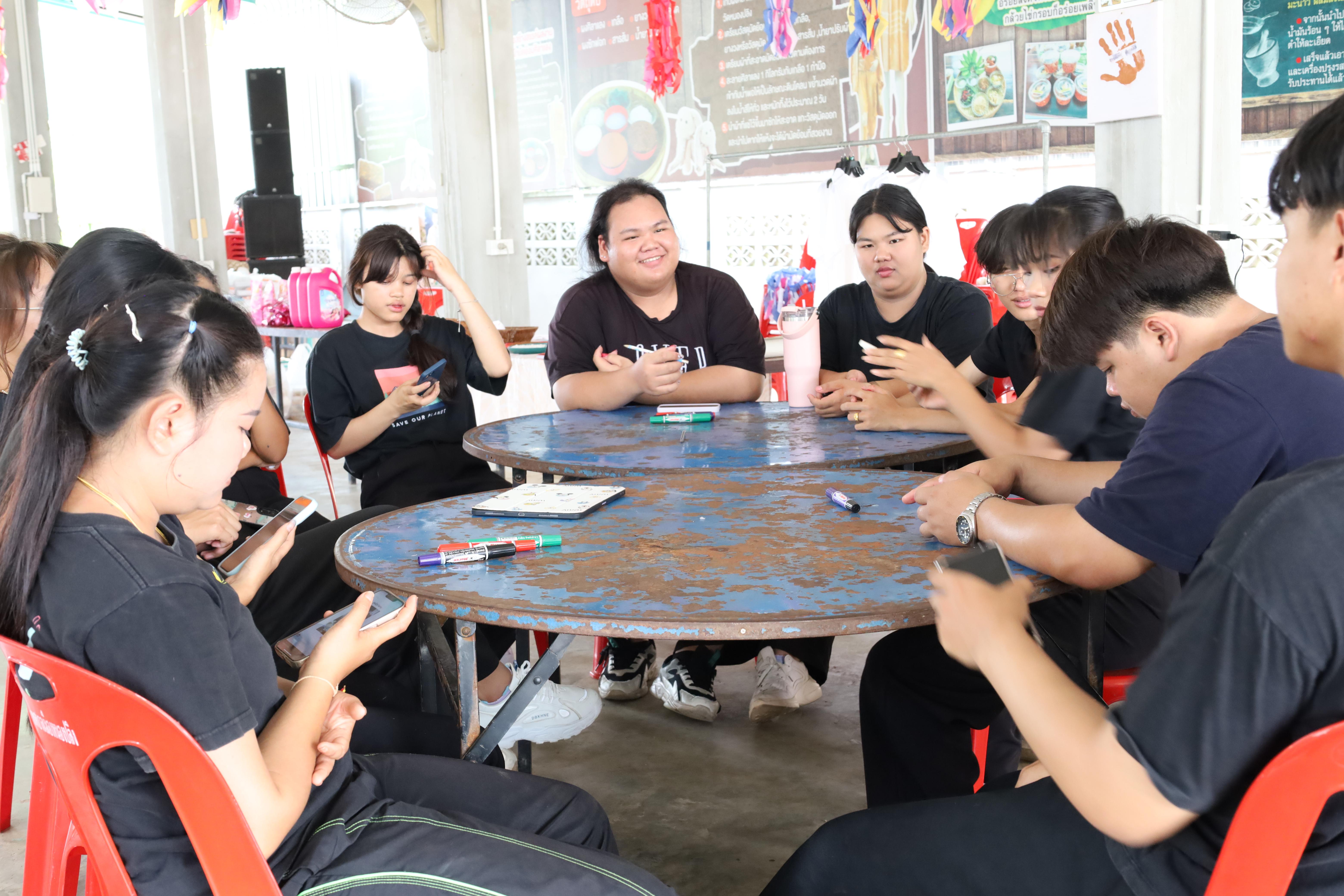 528. เมื่อวันที่ 28 - 29 เมษายน 2568 กิจกรรม Social Enterprise 1 กิจกรรมลงพื้นที่ทดลองเครื่องมือทางวิศวกรสังคมผ่านการเรียนรู้ ณ หมู่ 3 ตำบลหนองปลิง อำเภอเมืองกำแพงเพชร จังหวัดกำแพงเพชร