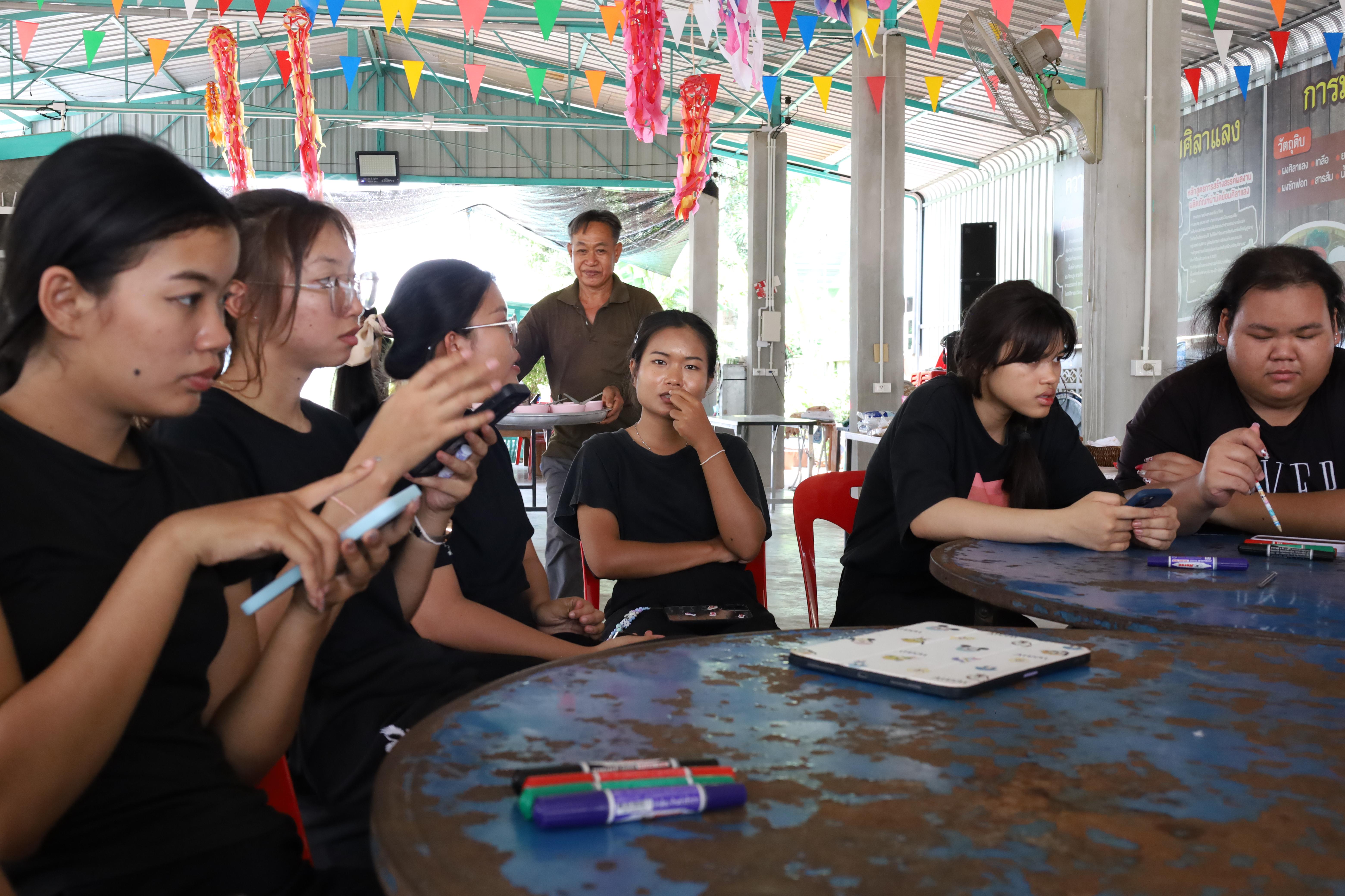 534. เมื่อวันที่ 28 - 29 เมษายน 2568 กิจกรรม Social Enterprise 1 กิจกรรมลงพื้นที่ทดลองเครื่องมือทางวิศวกรสังคมผ่านการเรียนรู้ ณ หมู่ 3 ตำบลหนองปลิง อำเภอเมืองกำแพงเพชร จังหวัดกำแพงเพชร