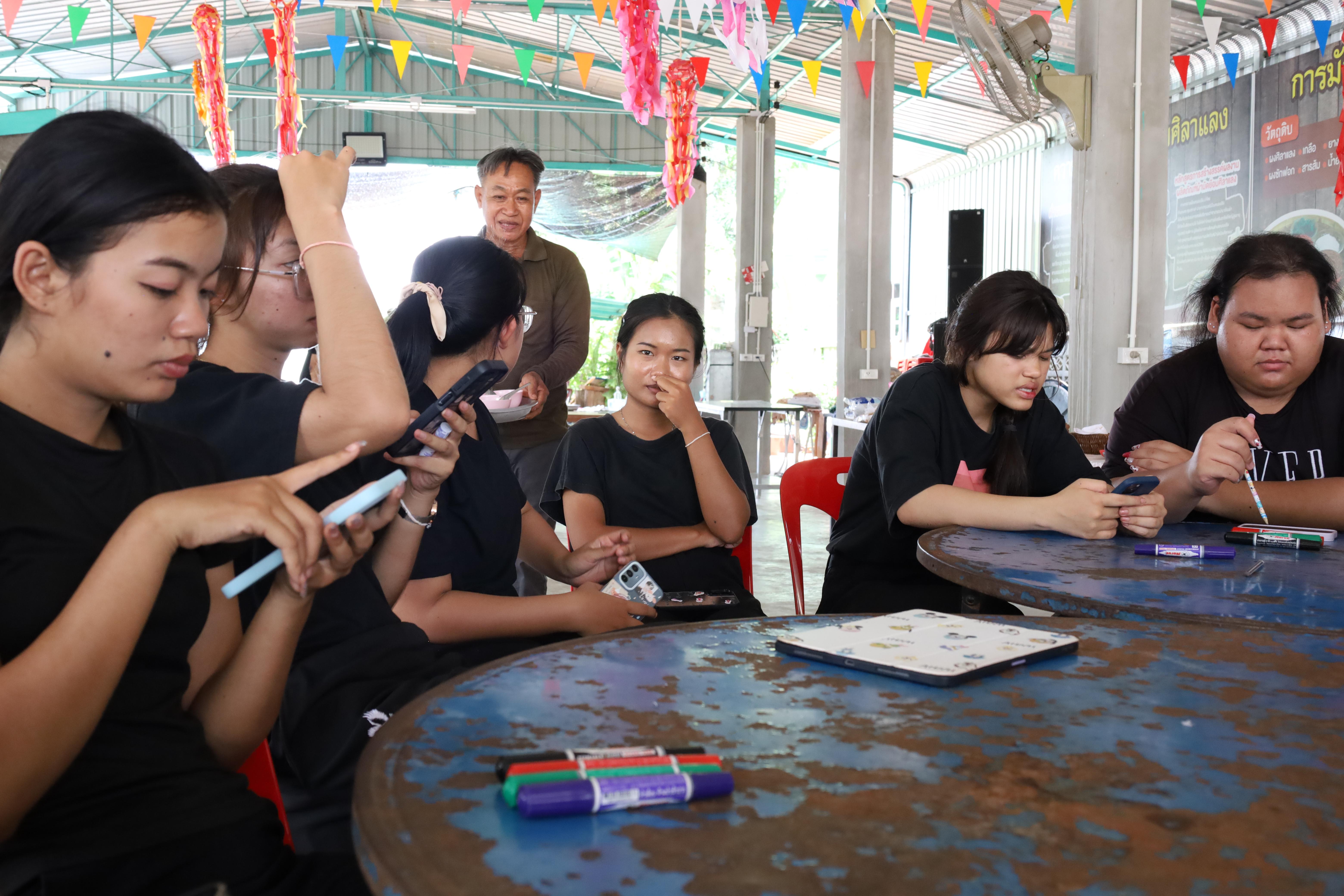 535. เมื่อวันที่ 28 - 29 เมษายน 2568 กิจกรรม Social Enterprise 1 กิจกรรมลงพื้นที่ทดลองเครื่องมือทางวิศวกรสังคมผ่านการเรียนรู้ ณ หมู่ 3 ตำบลหนองปลิง อำเภอเมืองกำแพงเพชร จังหวัดกำแพงเพชร