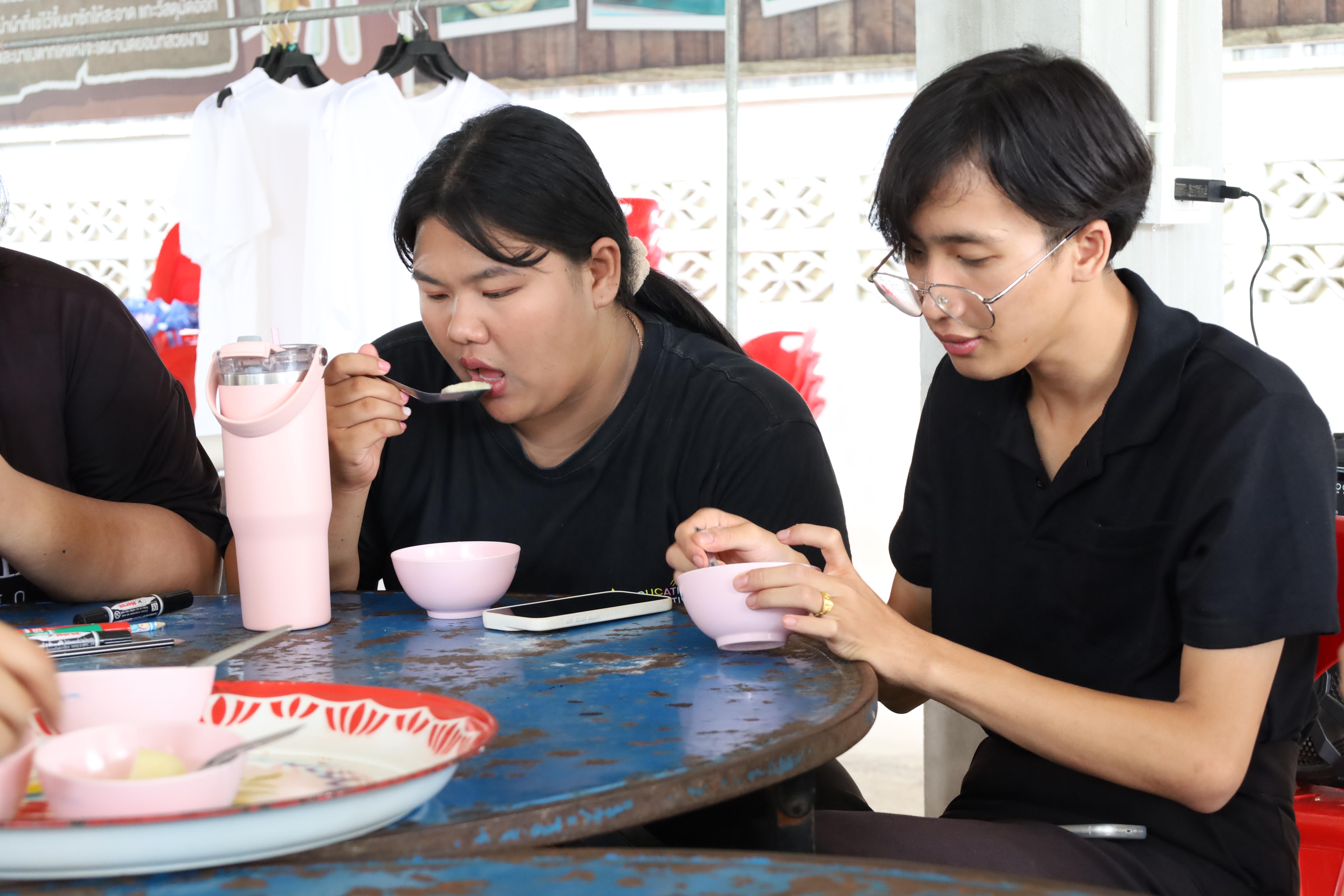 541. เมื่อวันที่ 28 - 29 เมษายน 2568 กิจกรรม Social Enterprise 1 กิจกรรมลงพื้นที่ทดลองเครื่องมือทางวิศวกรสังคมผ่านการเรียนรู้ ณ หมู่ 3 ตำบลหนองปลิง อำเภอเมืองกำแพงเพชร จังหวัดกำแพงเพชร