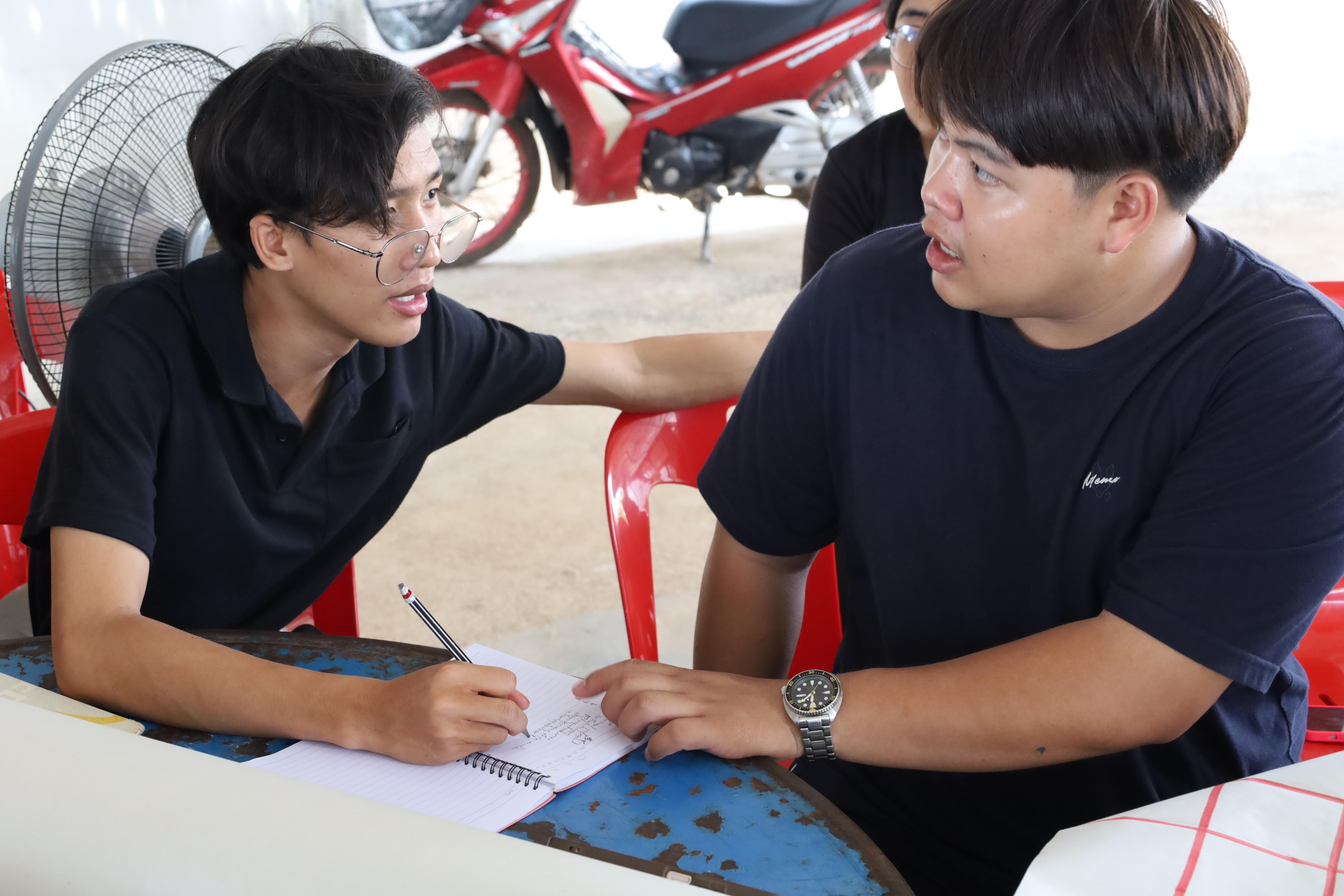562. เมื่อวันที่ 28 - 29 เมษายน 2568 กิจกรรม Social Enterprise 1 กิจกรรมลงพื้นที่ทดลองเครื่องมือทางวิศวกรสังคมผ่านการเรียนรู้ ณ หมู่ 3 ตำบลหนองปลิง อำเภอเมืองกำแพงเพชร จังหวัดกำแพงเพชร