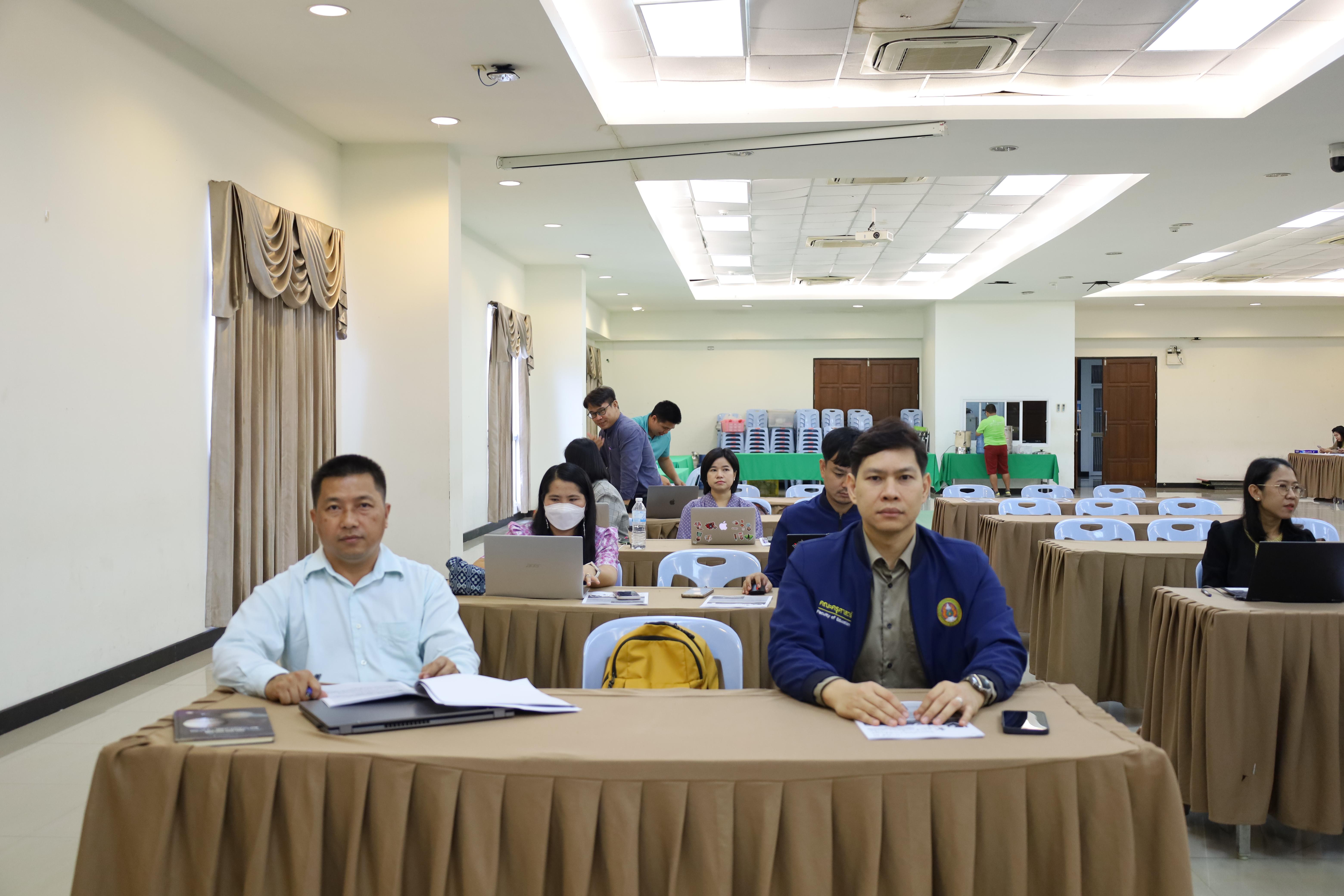 26. คณะครุศาสตร์ โดยฝ่ายวิชาการ จัดอบรมเชิงปฏิบัติการเรื่องการใช้AI สำหรับการเรียนการสอนและการวิจัย