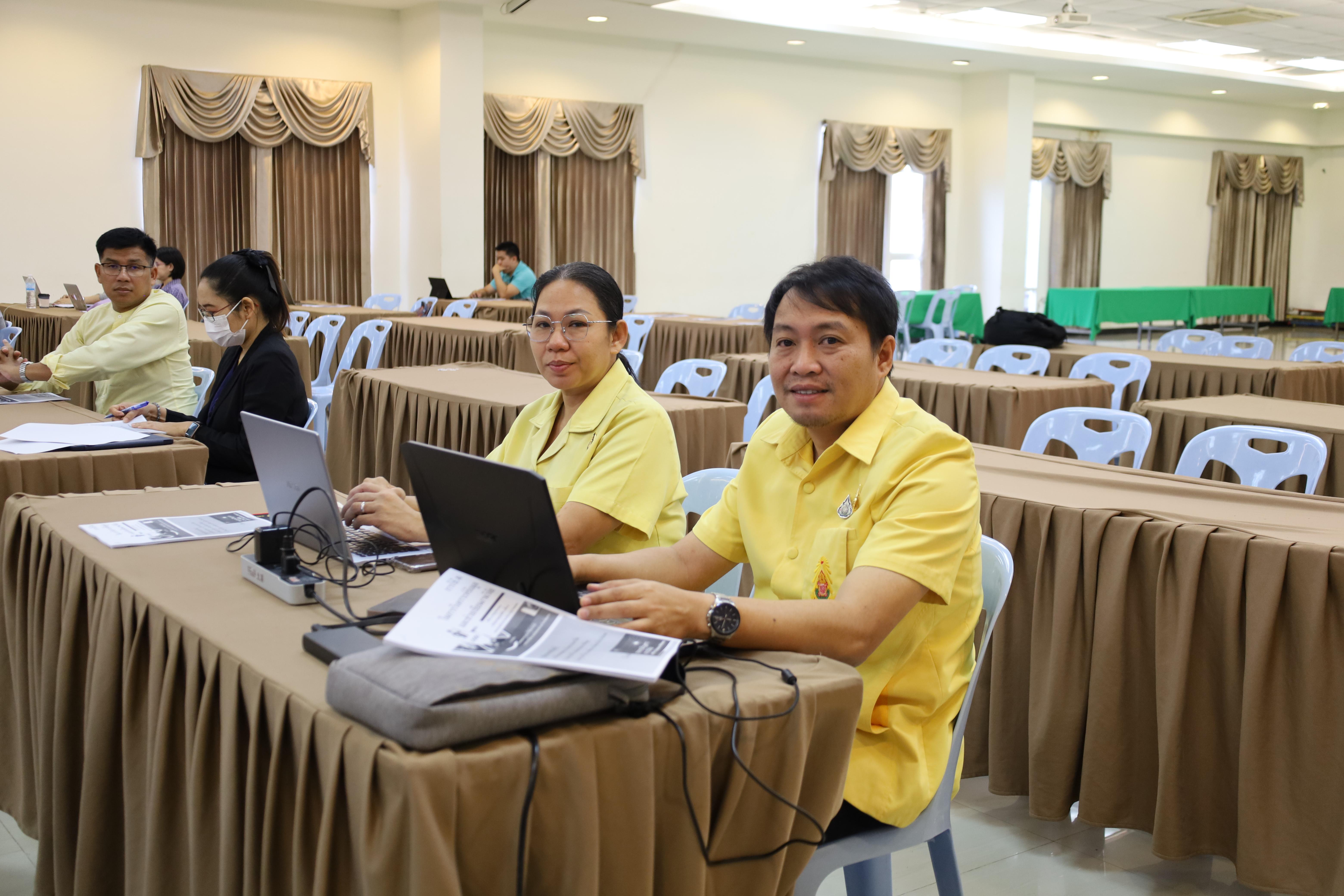 36. คณะครุศาสตร์ โดยฝ่ายวิชาการ จัดอบรมเชิงปฏิบัติการเรื่องการใช้AI สำหรับการเรียนการสอนและการวิจัย