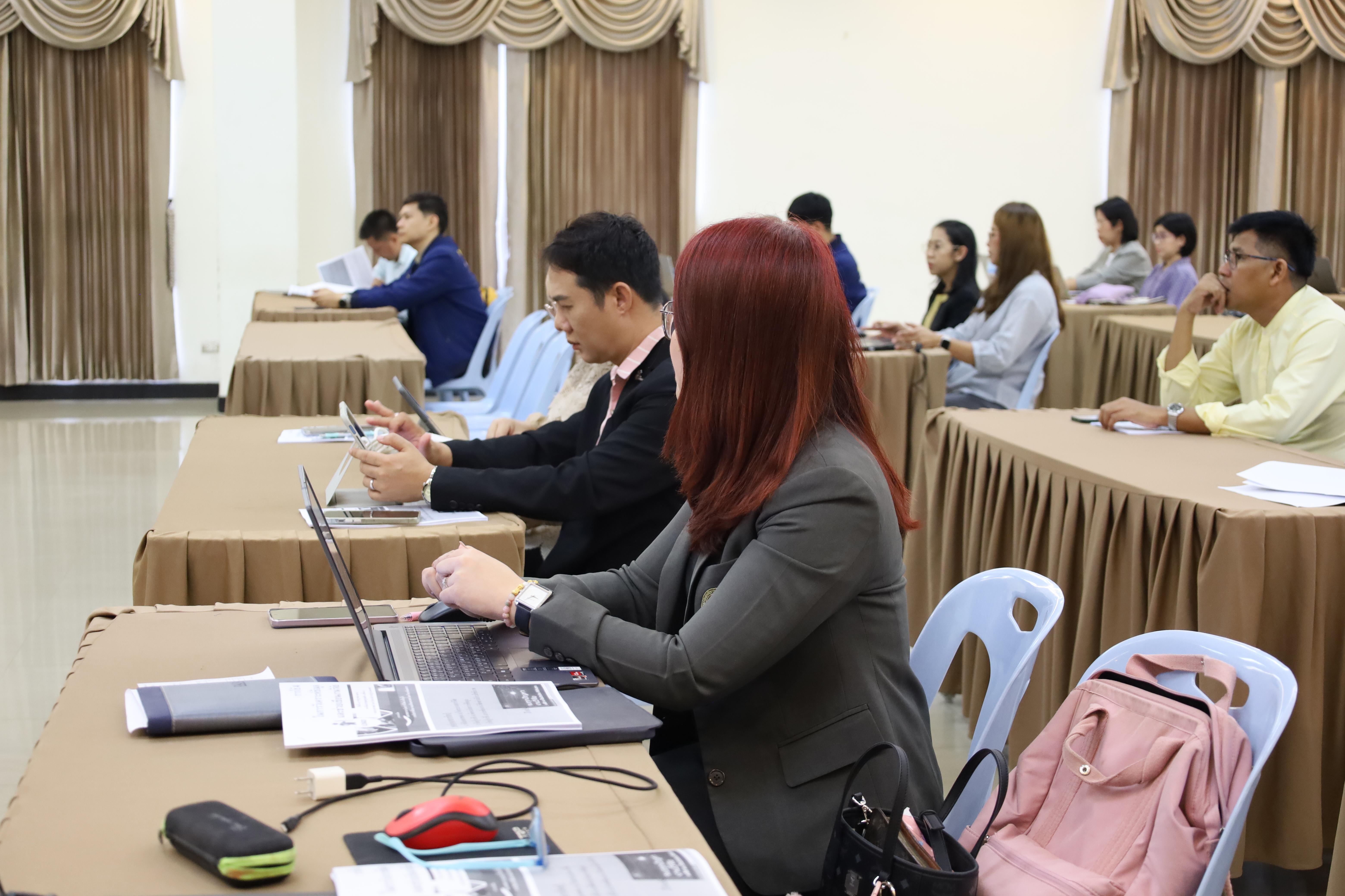 39. คณะครุศาสตร์ โดยฝ่ายวิชาการ จัดอบรมเชิงปฏิบัติการเรื่องการใช้AI สำหรับการเรียนการสอนและการวิจัย