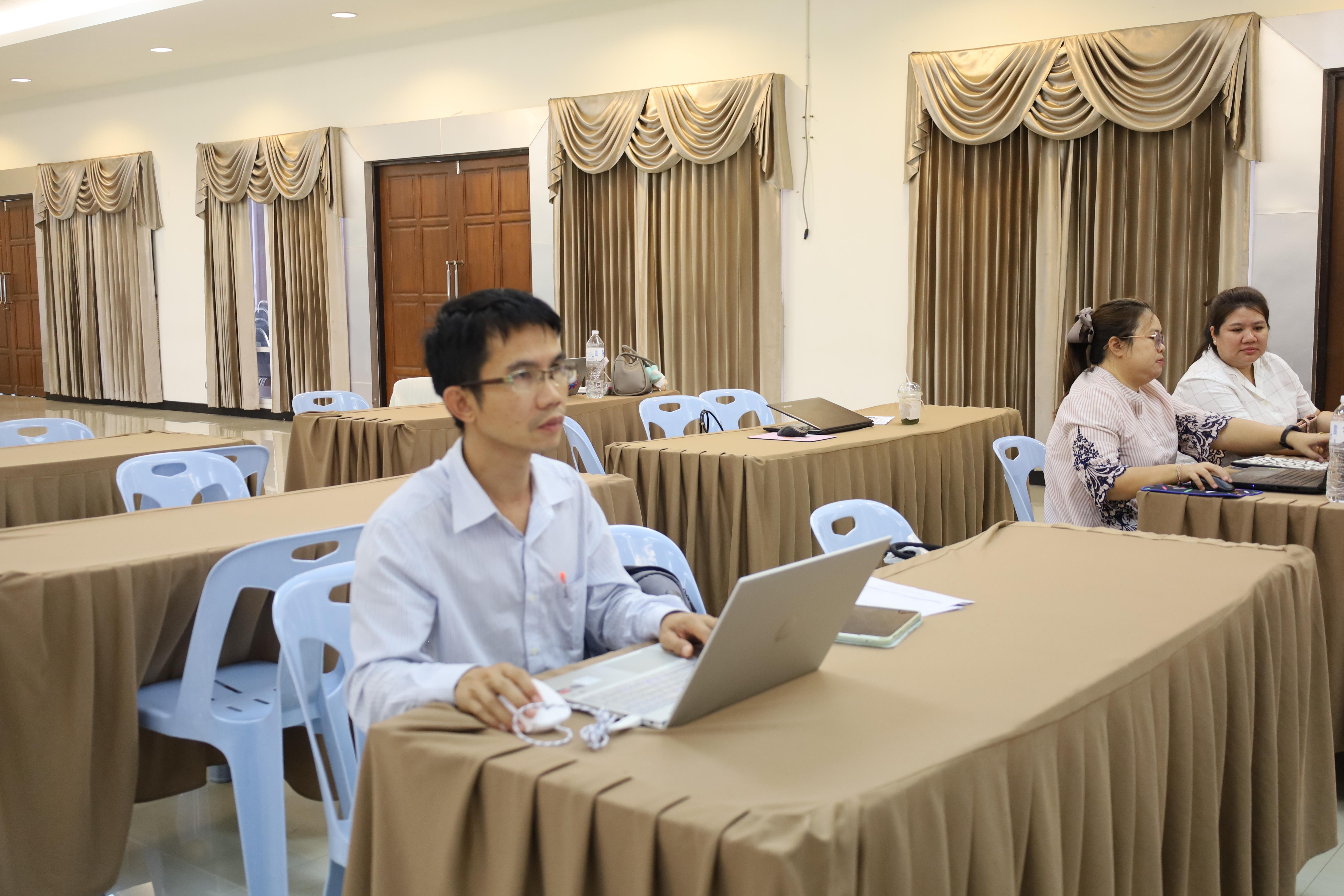 125. คณะครุศาสตร์ โดยฝ่ายวิชาการ จัดอบรมเชิงปฏิบัติการเรื่องการใช้AI สำหรับการเรียนการสอนและการวิจัย