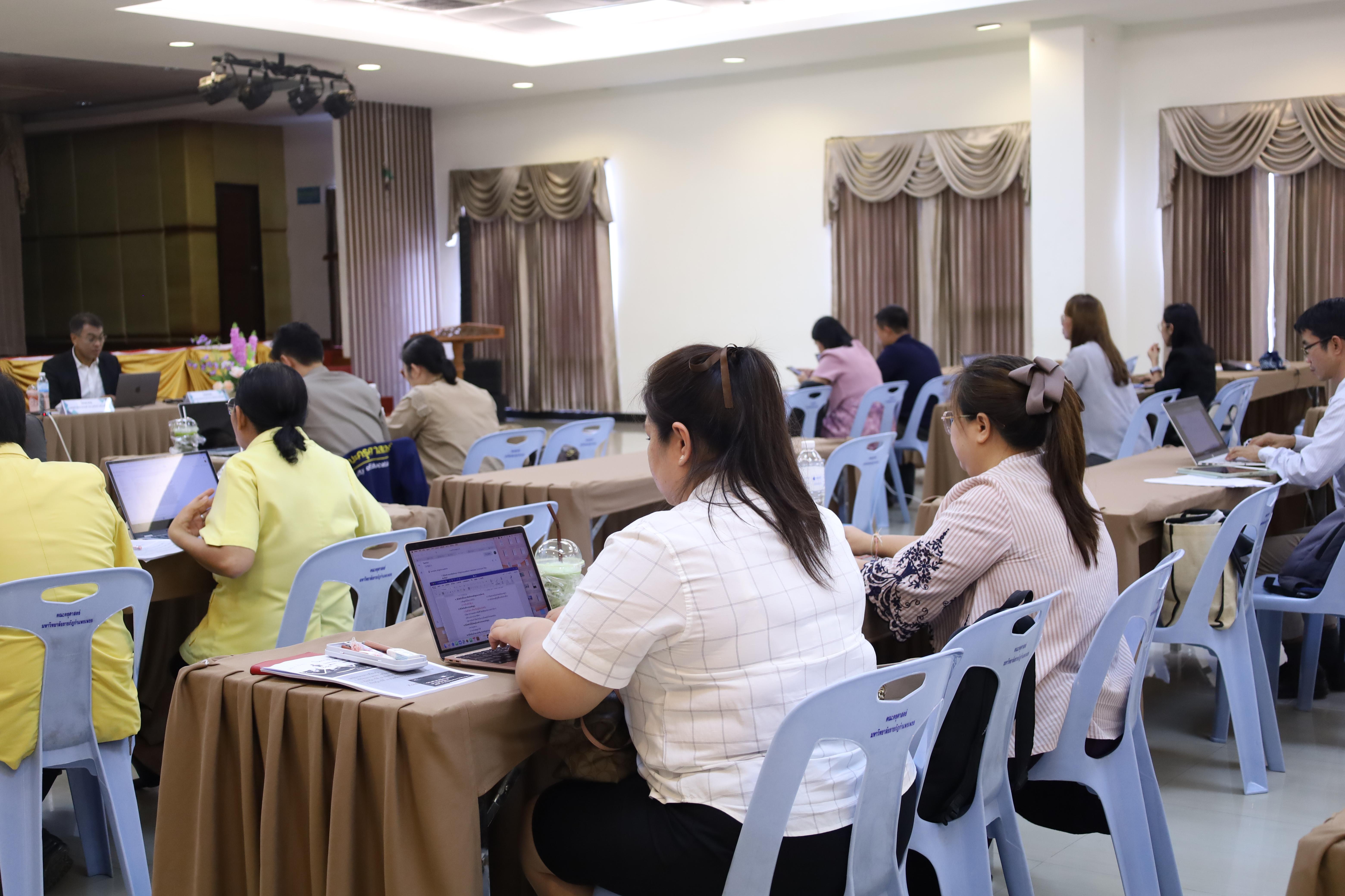 135. คณะครุศาสตร์ โดยฝ่ายวิชาการ จัดอบรมเชิงปฏิบัติการเรื่องการใช้AI สำหรับการเรียนการสอนและการวิจัย