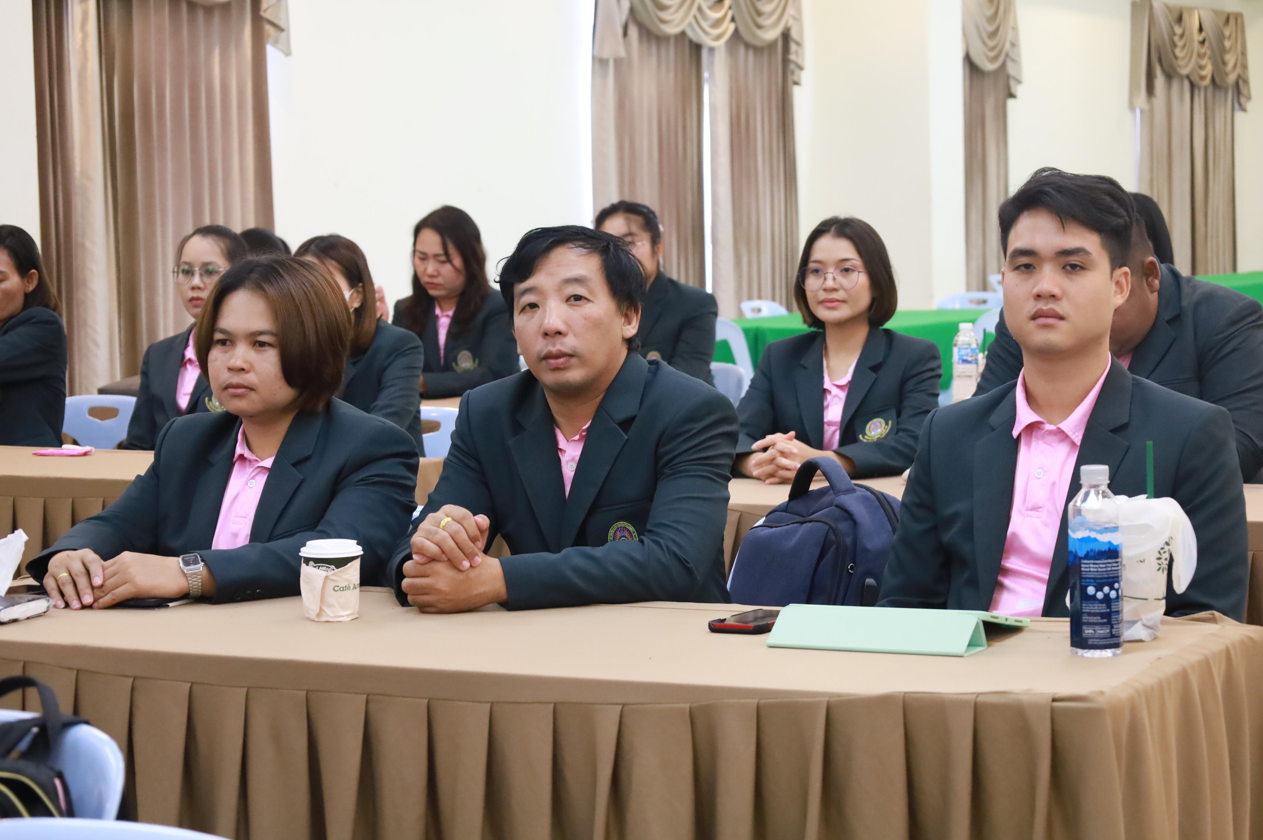 47. การพัฒนาภาวะผู้นำของนักบริหารมืออาชีพในยุคดิสรัปชั่น ซึ่งคณะกรรมการบัณฑิตศึกษาประจำสาขาวิชาการบริหารการศึกษา