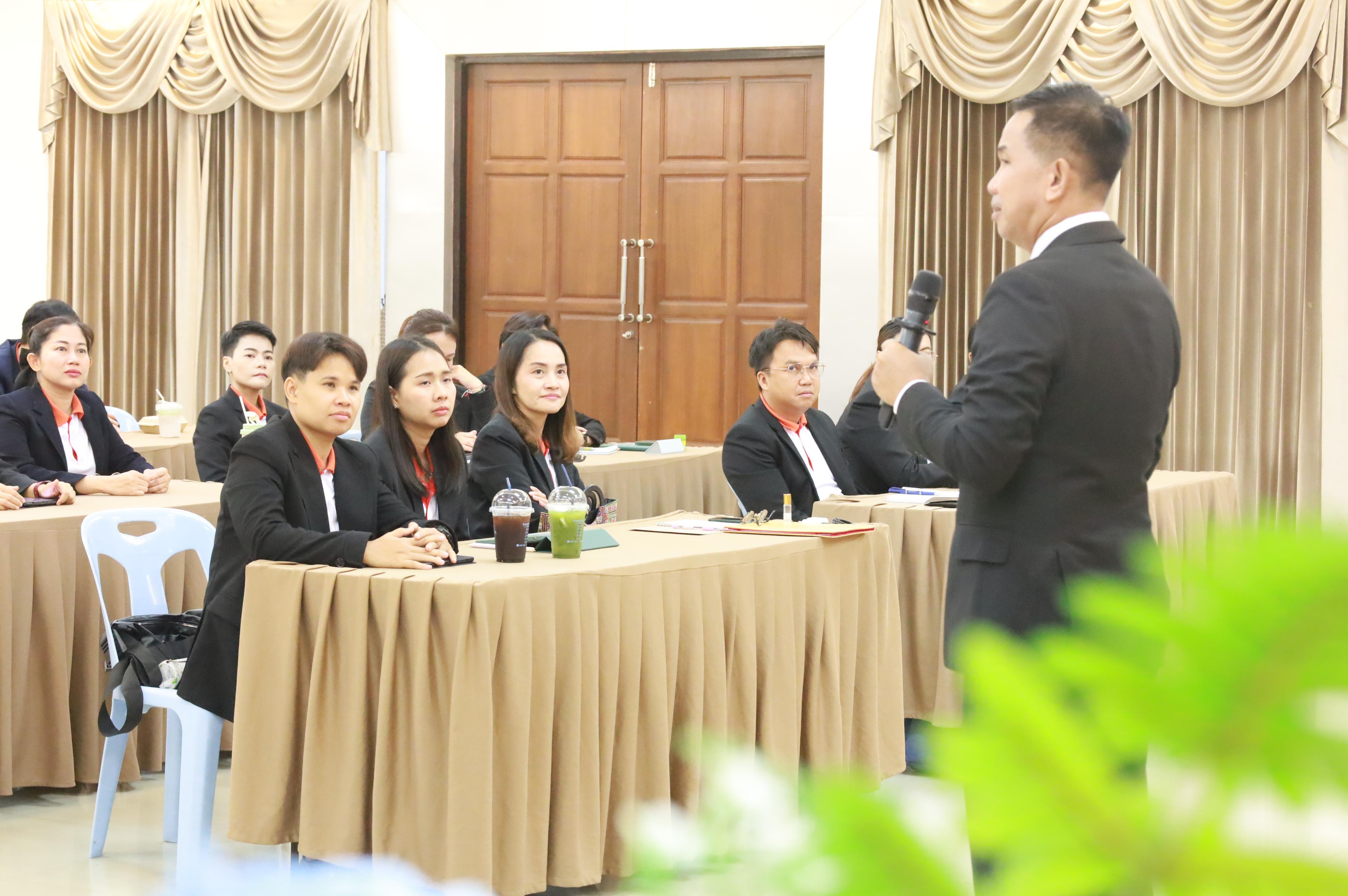 122. การพัฒนาภาวะผู้นำของนักบริหารมืออาชีพในยุคดิสรัปชั่น ซึ่งคณะกรรมการบัณฑิตศึกษาประจำสาขาวิชาการบริหารการศึกษา