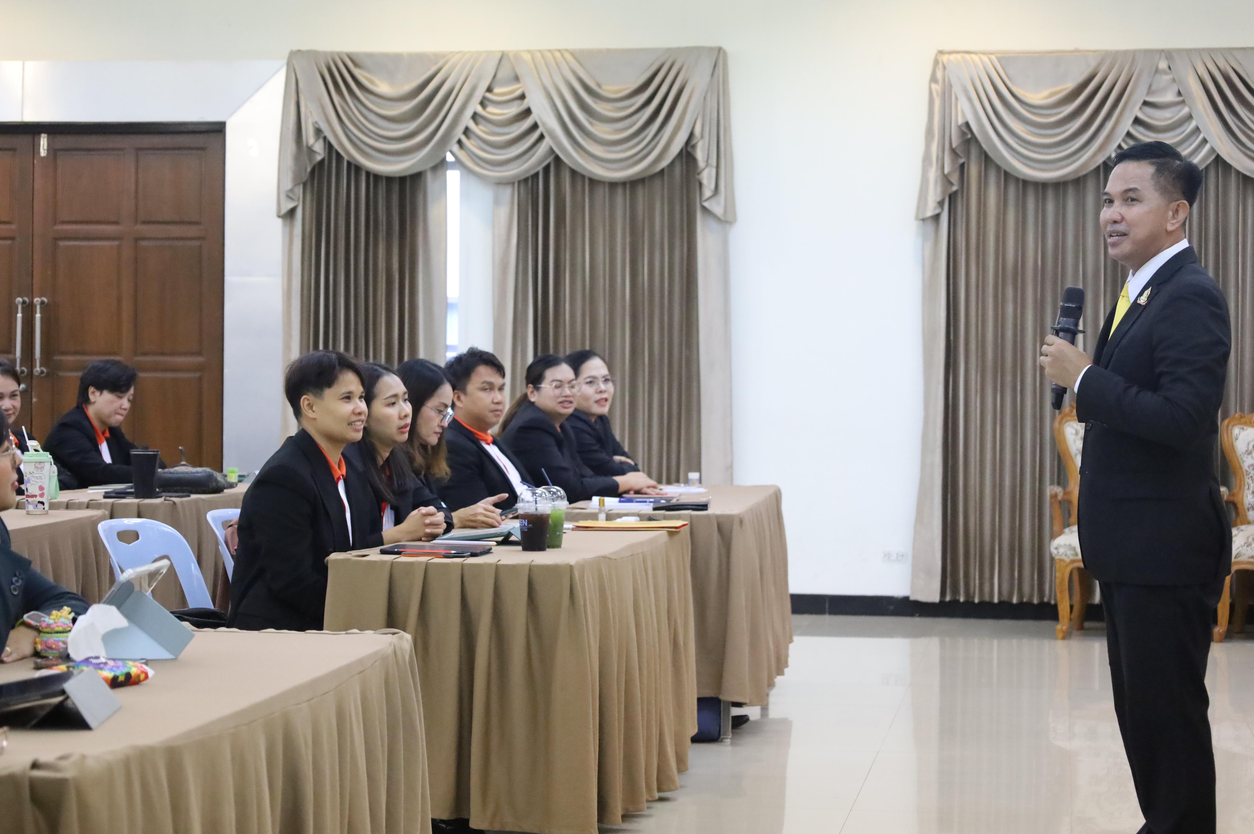 139. การพัฒนาภาวะผู้นำของนักบริหารมืออาชีพในยุคดิสรัปชั่น ซึ่งคณะกรรมการบัณฑิตศึกษาประจำสาขาวิชาการบริหารการศึกษา