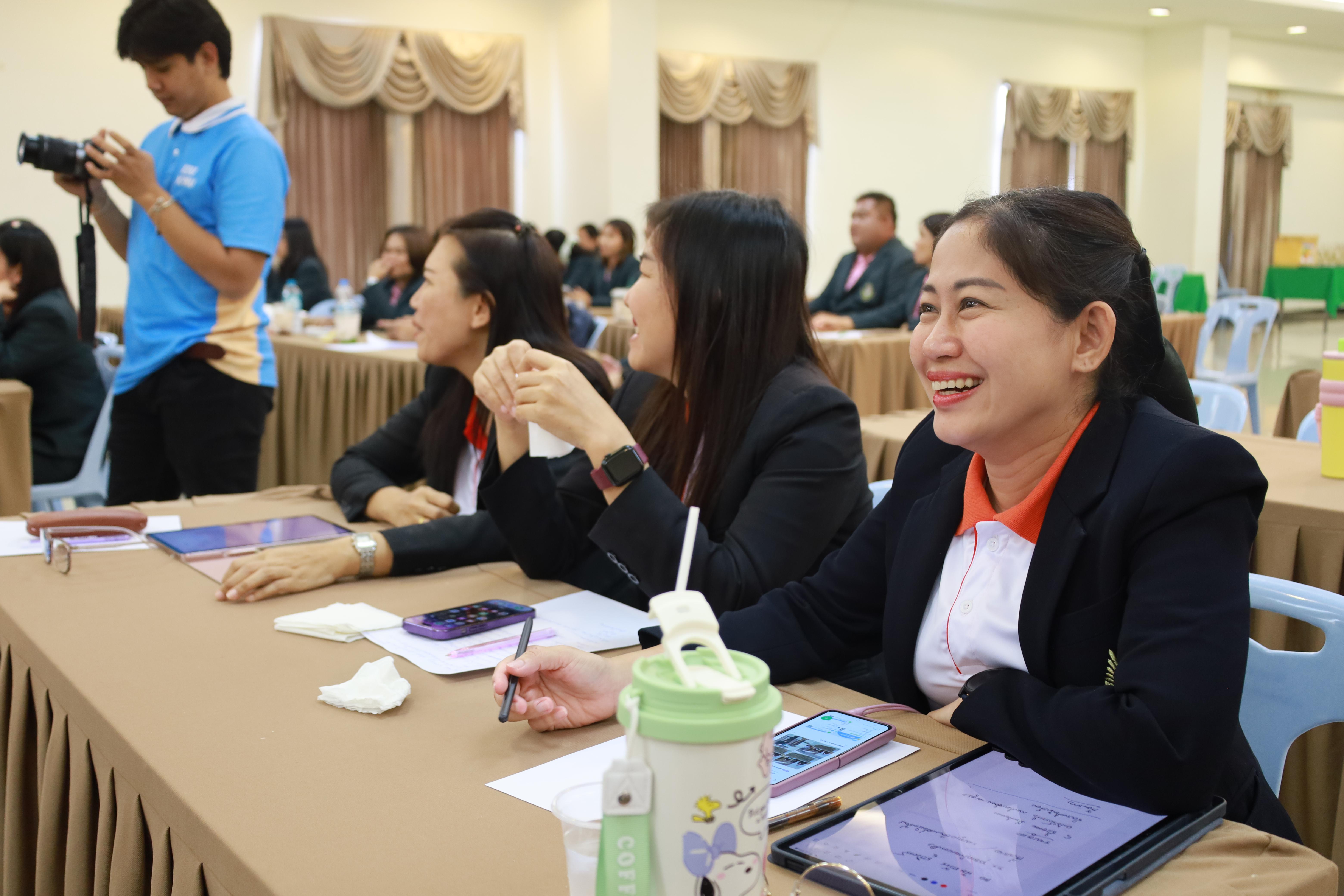 325. การพัฒนาภาวะผู้นำของนักบริหารมืออาชีพในยุคดิสรัปชั่น ซึ่งคณะกรรมการบัณฑิตศึกษาประจำสาขาวิชาการบริหารการศึกษา