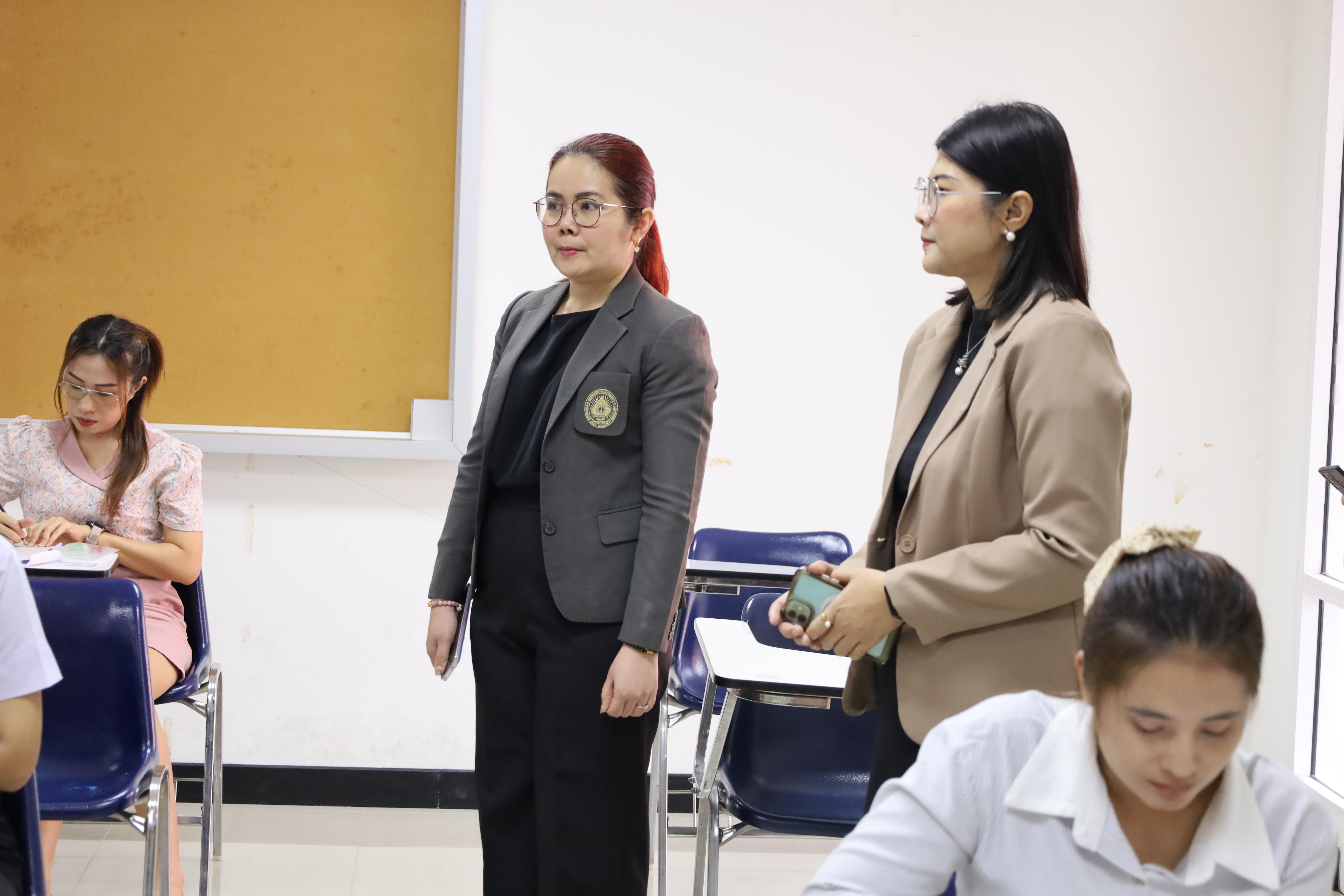 18. เมื่อวันที่ 23 สิงหาคม 2568 ผศ.ดร.ประจบ ขวัญมั่น คณบดีคณะครุศาสตร์พร้อมด้วยคณะผู้บริหาร คณะครุศาสตร์ ได้ลงพื้นที่ตรวจเยี่ยมการสอบคัดเลือกนักศึกษาเข้าศึกษาในหลักสูตรประกาศนียบัตรสาขาวิชาชีพครู ประจำปีการศึกษา 2568