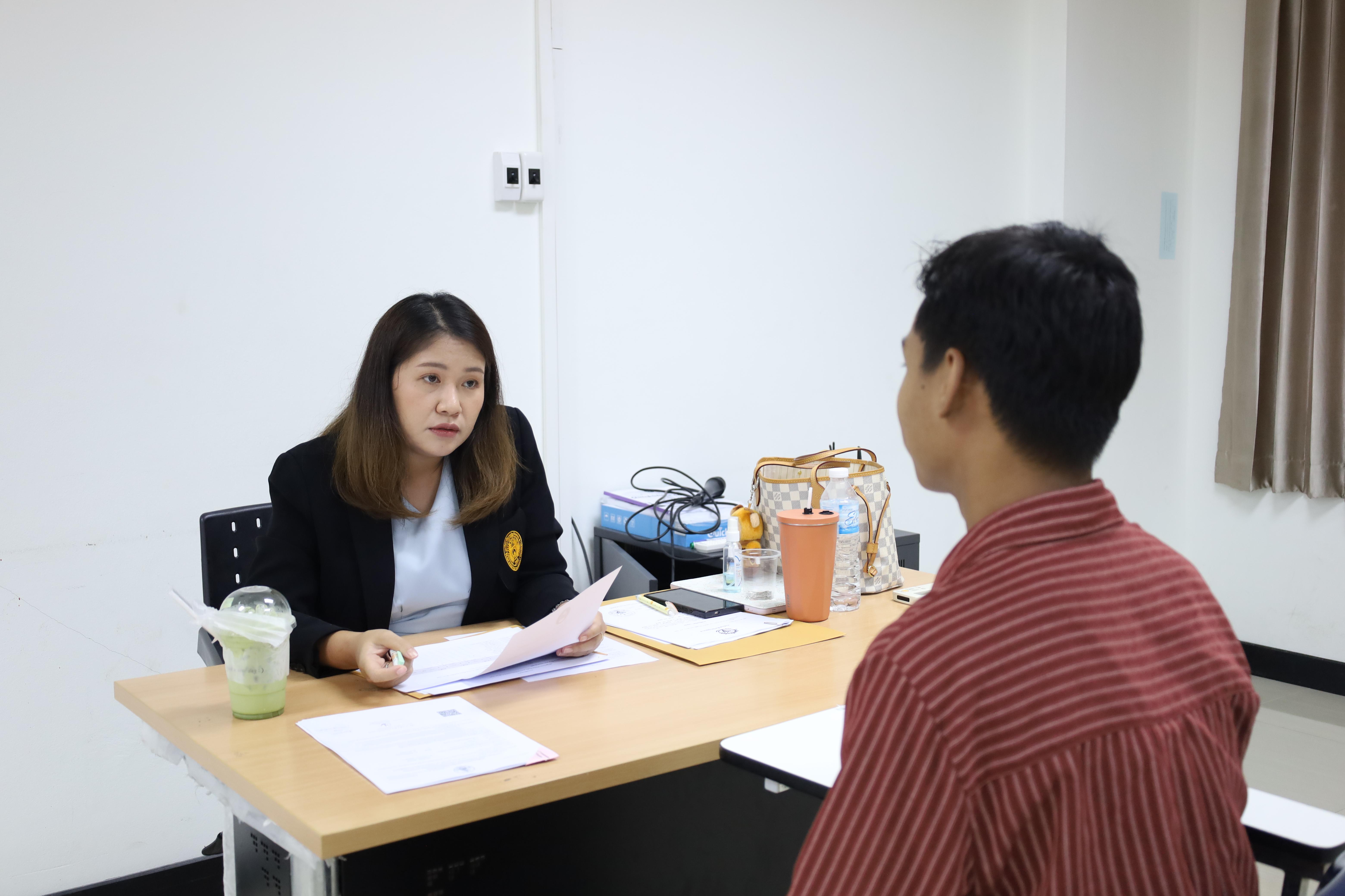 77. เมื่อวันที่ 23 สิงหาคม 2568 ผศ.ดร.ประจบ ขวัญมั่น คณบดีคณะครุศาสตร์พร้อมด้วยคณะผู้บริหาร คณะครุศาสตร์ ได้ลงพื้นที่ตรวจเยี่ยมการสอบคัดเลือกนักศึกษาเข้าศึกษาในหลักสูตรประกาศนียบัตรสาขาวิชาชีพครู ประจำปีการศึกษา 2568