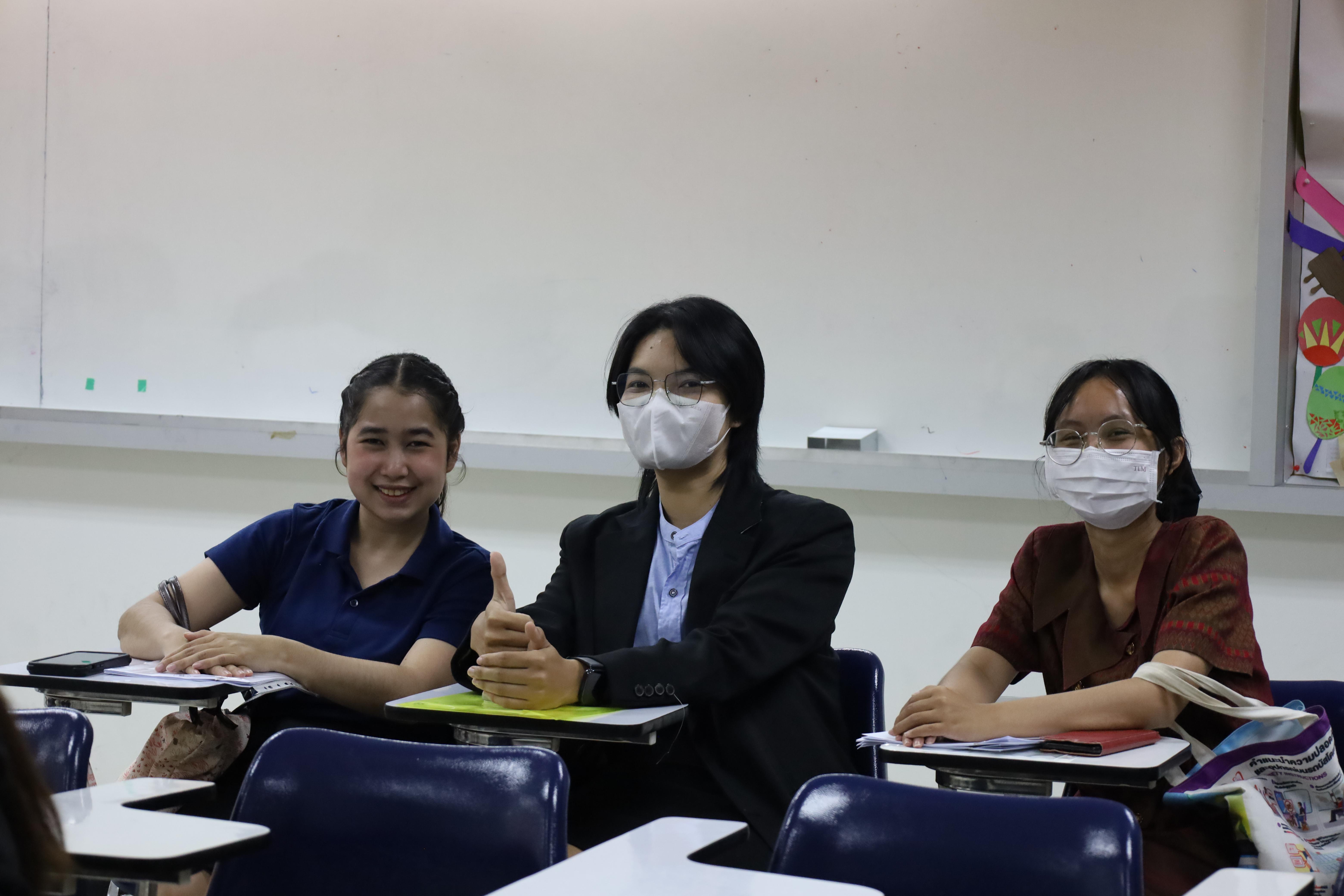 92. เมื่อวันที่ 23 สิงหาคม 2568 ผศ.ดร.ประจบ ขวัญมั่น คณบดีคณะครุศาสตร์พร้อมด้วยคณะผู้บริหาร คณะครุศาสตร์ ได้ลงพื้นที่ตรวจเยี่ยมการสอบคัดเลือกนักศึกษาเข้าศึกษาในหลักสูตรประกาศนียบัตรสาขาวิชาชีพครู ประจำปีการศึกษา 2568