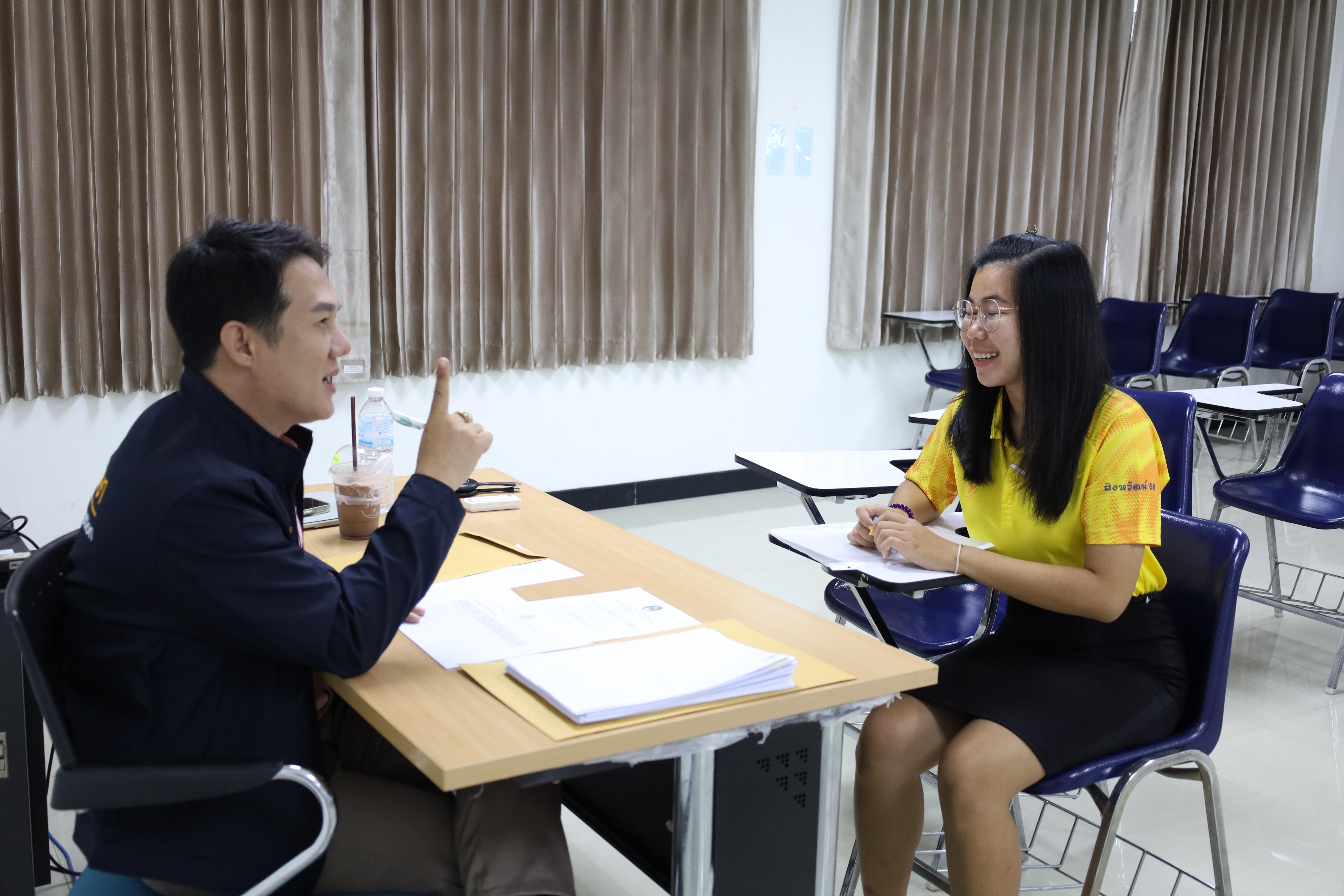 114. เมื่อวันที่ 23 สิงหาคม 2568 ผศ.ดร.ประจบ ขวัญมั่น คณบดีคณะครุศาสตร์พร้อมด้วยคณะผู้บริหาร คณะครุศาสตร์ ได้ลงพื้นที่ตรวจเยี่ยมการสอบคัดเลือกนักศึกษาเข้าศึกษาในหลักสูตรประกาศนียบัตรสาขาวิชาชีพครู ประจำปีการศึกษา 2568