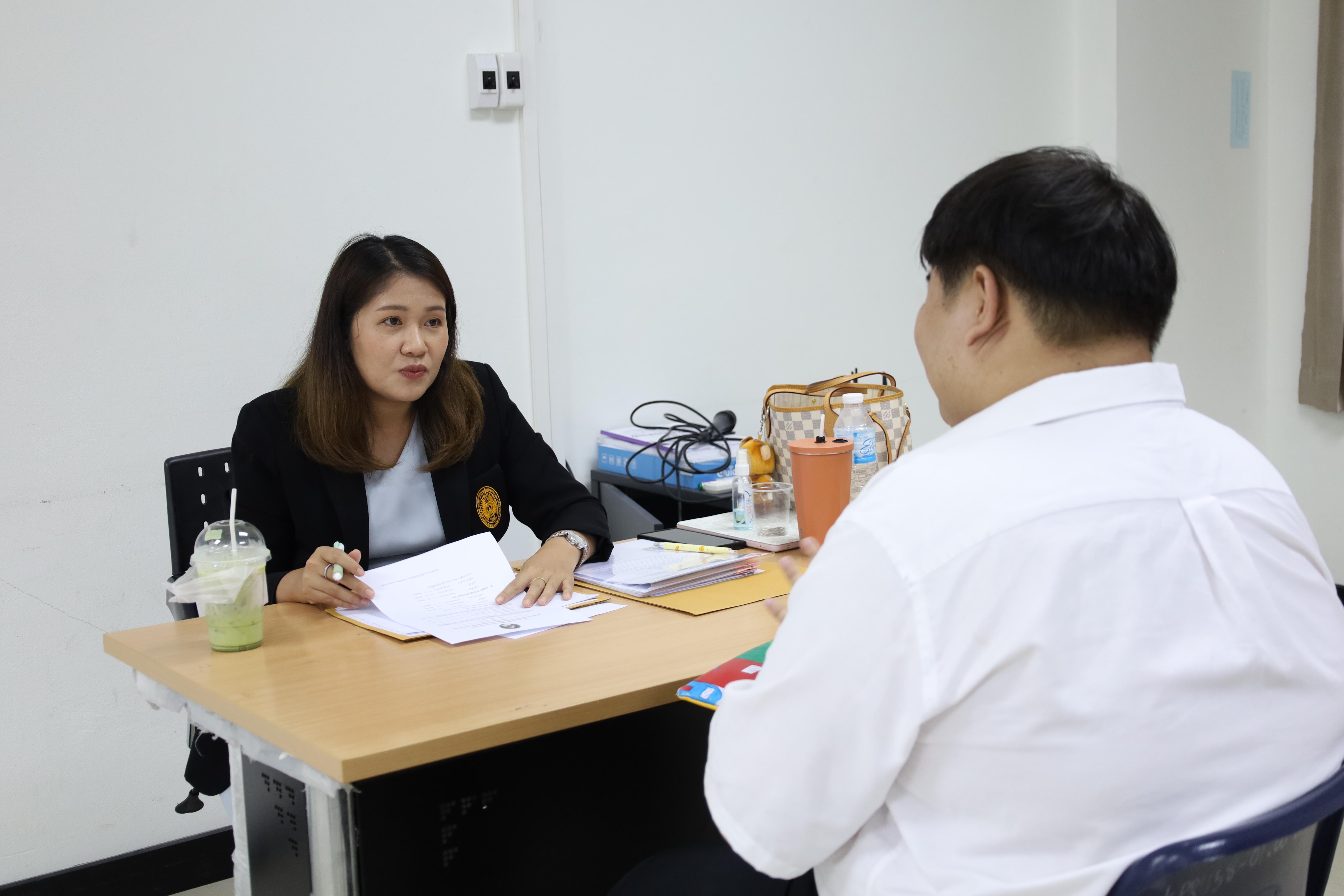 130. เมื่อวันที่ 23 สิงหาคม 2568 ผศ.ดร.ประจบ ขวัญมั่น คณบดีคณะครุศาสตร์พร้อมด้วยคณะผู้บริหาร คณะครุศาสตร์ ได้ลงพื้นที่ตรวจเยี่ยมการสอบคัดเลือกนักศึกษาเข้าศึกษาในหลักสูตรประกาศนียบัตรสาขาวิชาชีพครู ประจำปีการศึกษา 2568