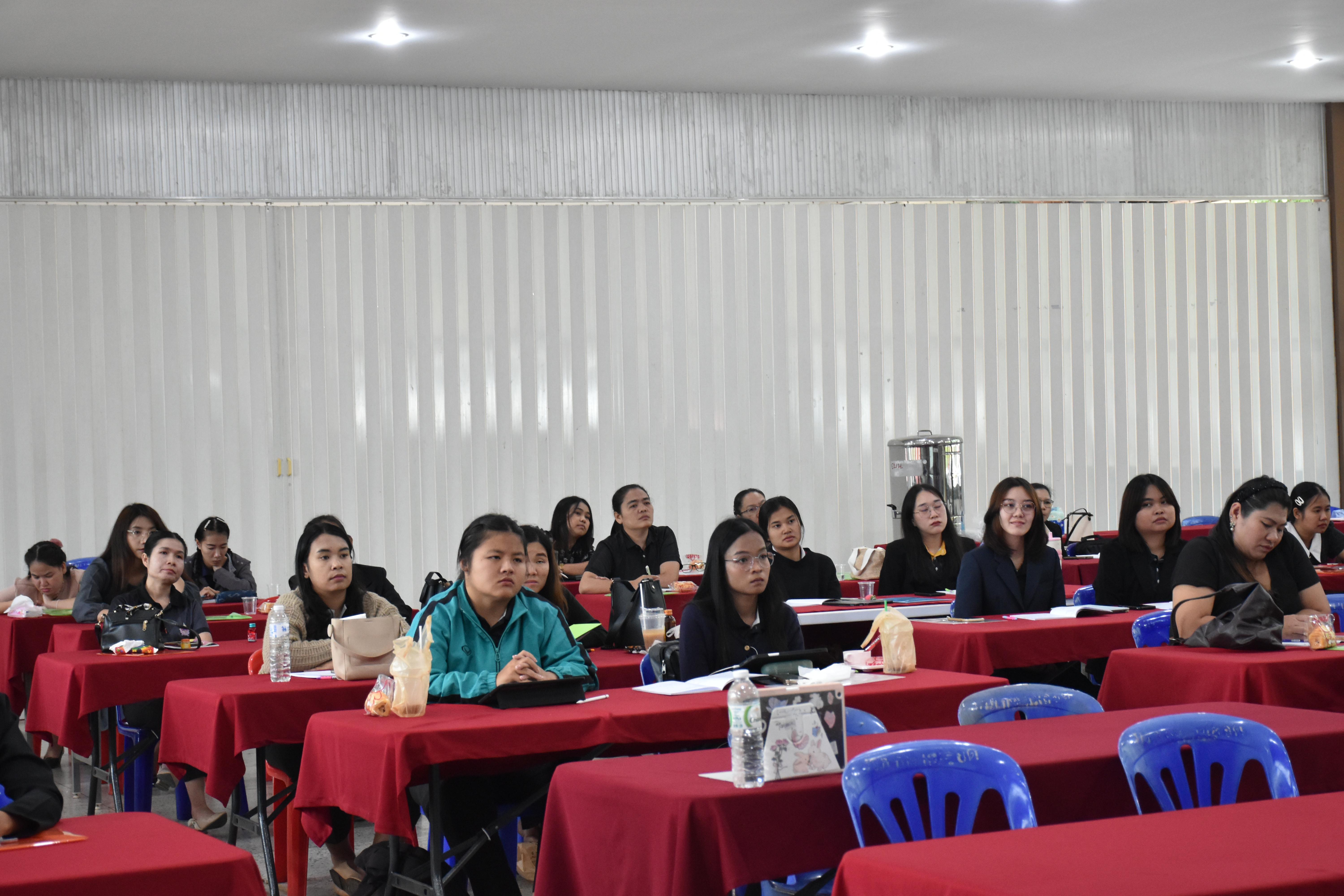 123. วันที่ 14 – 15 มีนาคม 2569 งานบริการการศึกษาและศูนย์การศึกษาพิเศษ คณะครุศาสตร์ จัดกิจกรรมการอบรมเชิงปฏิบัติการแนวทางการวัดและประเมินผลเด็กพิเศษเรียนรวม ณ ห้องประชุมศรีสักทอง มหาวิทยาลัยราชภัฏกำแพงเพชร แม่สอด