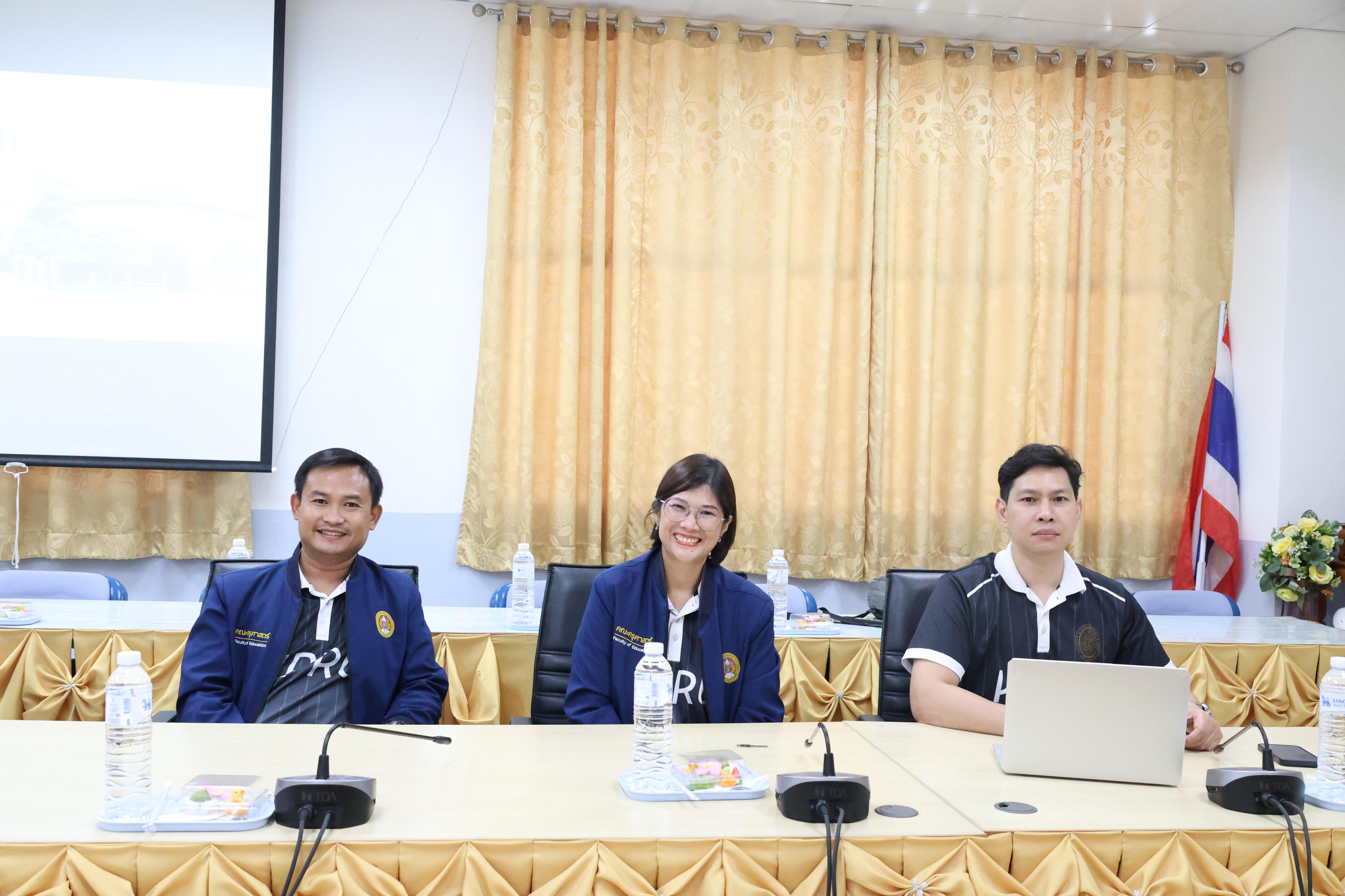 9. ครุศาสตร์ มรภ.กำแพงเพชร ร่วมแลกเปลี่ยนเรียนรู้ มรภ.เพชรบูรณ์ มุ่งยกระดับงานวิจัย นวัตกรรมอ่านออกเขียนได้ และพัฒนาโรงเรียน ตชด.