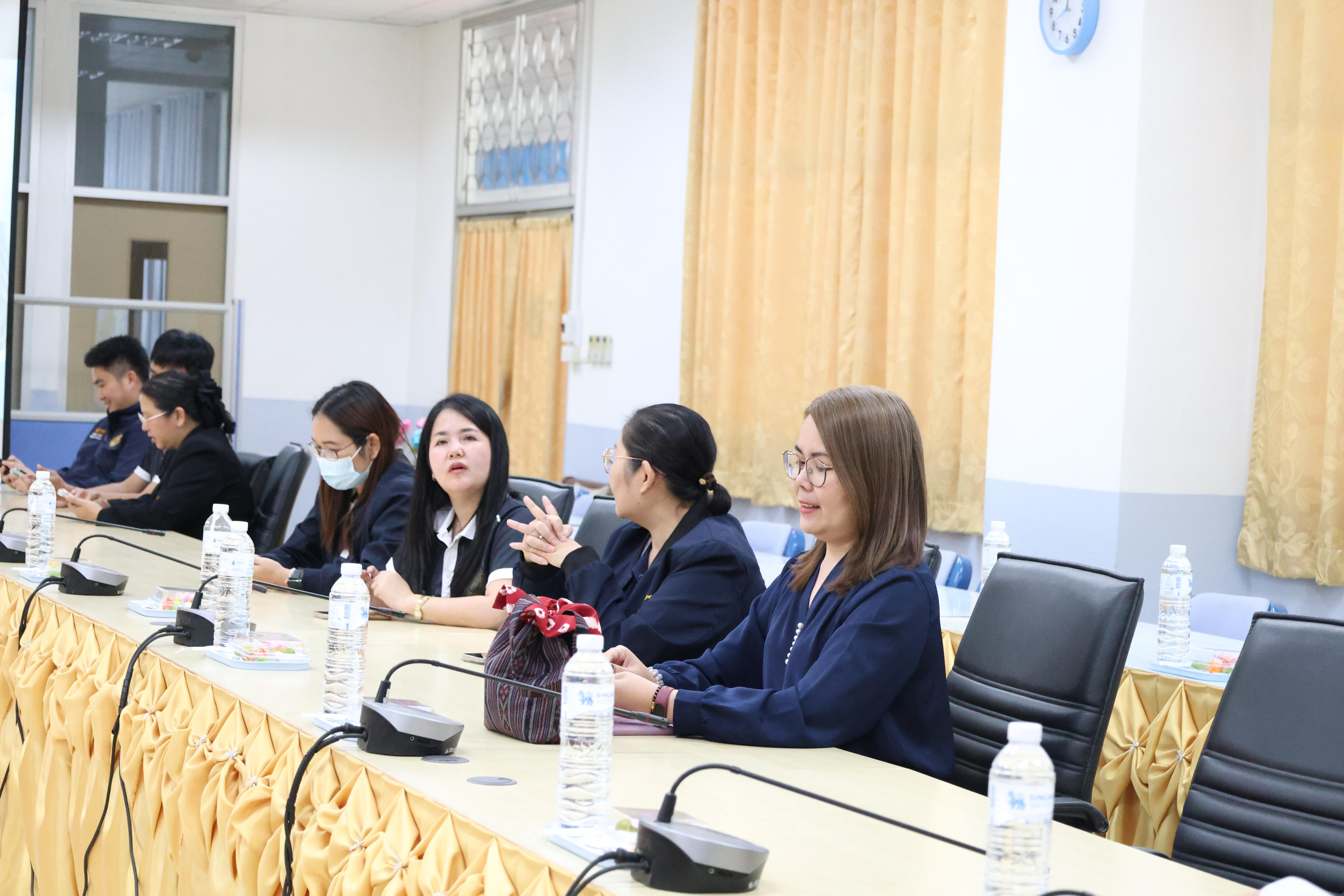 15. ครุศาสตร์ มรภ.กำแพงเพชร ร่วมแลกเปลี่ยนเรียนรู้ มรภ.เพชรบูรณ์ มุ่งยกระดับงานวิจัย นวัตกรรมอ่านออกเขียนได้ และพัฒนาโรงเรียน ตชด.