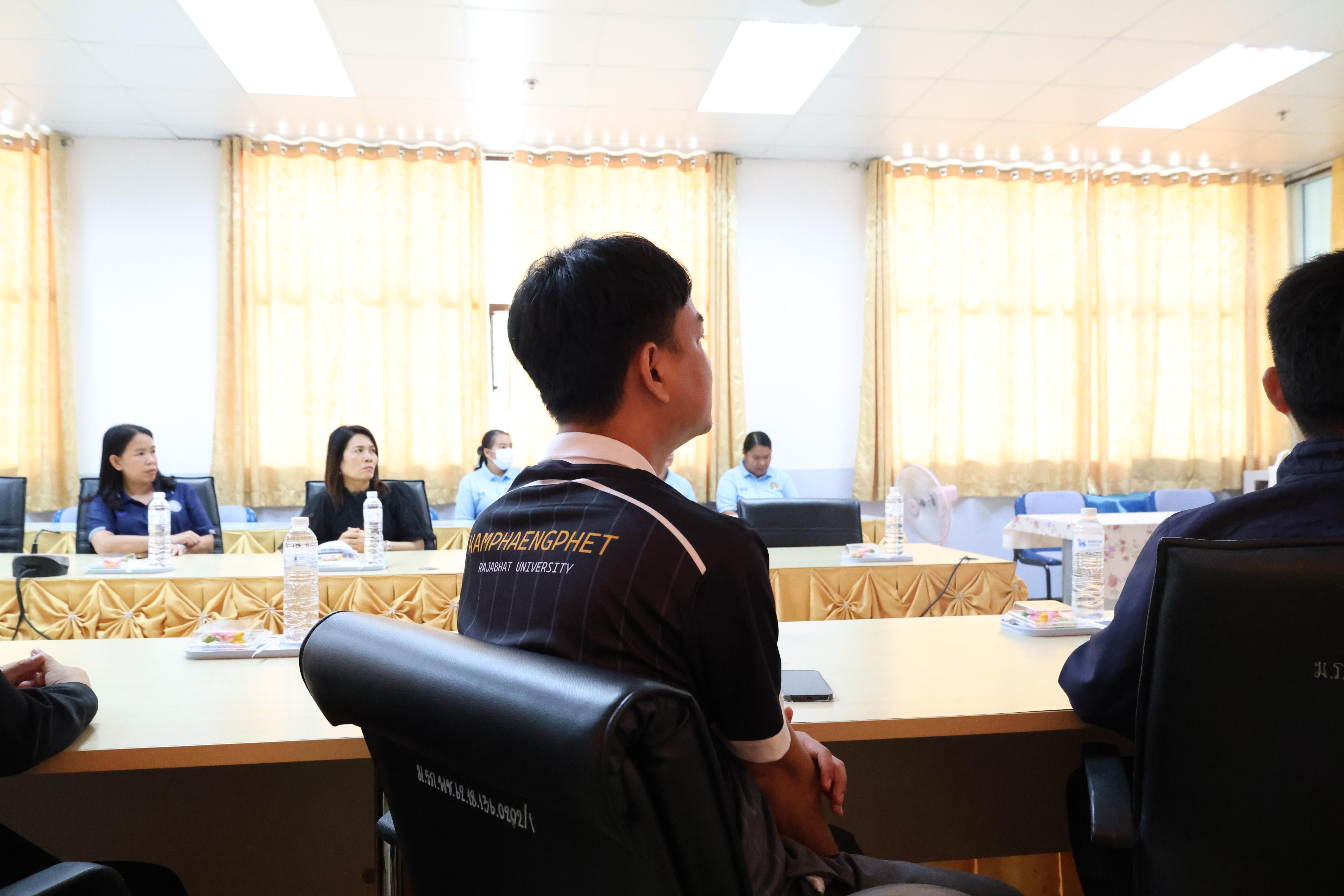 51. ครุศาสตร์ มรภ.กำแพงเพชร ร่วมแลกเปลี่ยนเรียนรู้ มรภ.เพชรบูรณ์ มุ่งยกระดับงานวิจัย นวัตกรรมอ่านออกเขียนได้ และพัฒนาโรงเรียน ตชด.
