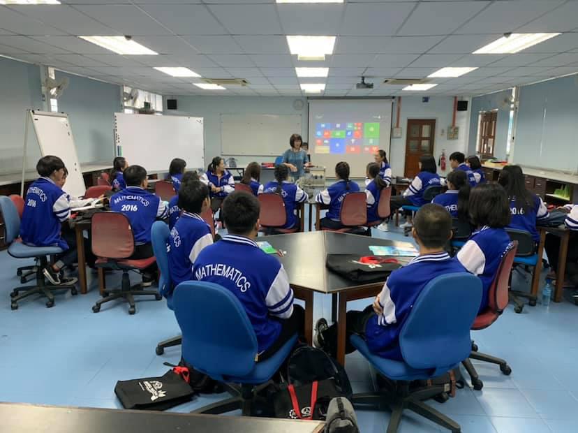 5. การจัดการเรียนรู้คณิตศาสตร์ด้วยภาษาอังกฤษ ณ ศูนย์ภูมิภาคว่าด้วยการศึกษาวิทยาศาสตร์และคณิตศาสตร์ (SEAMEO RECSAM) ณ เมืองปีนัง ประเทศมาเลเซีย ระหว่างวันที่ 5-19 พฤษภาคม 2562