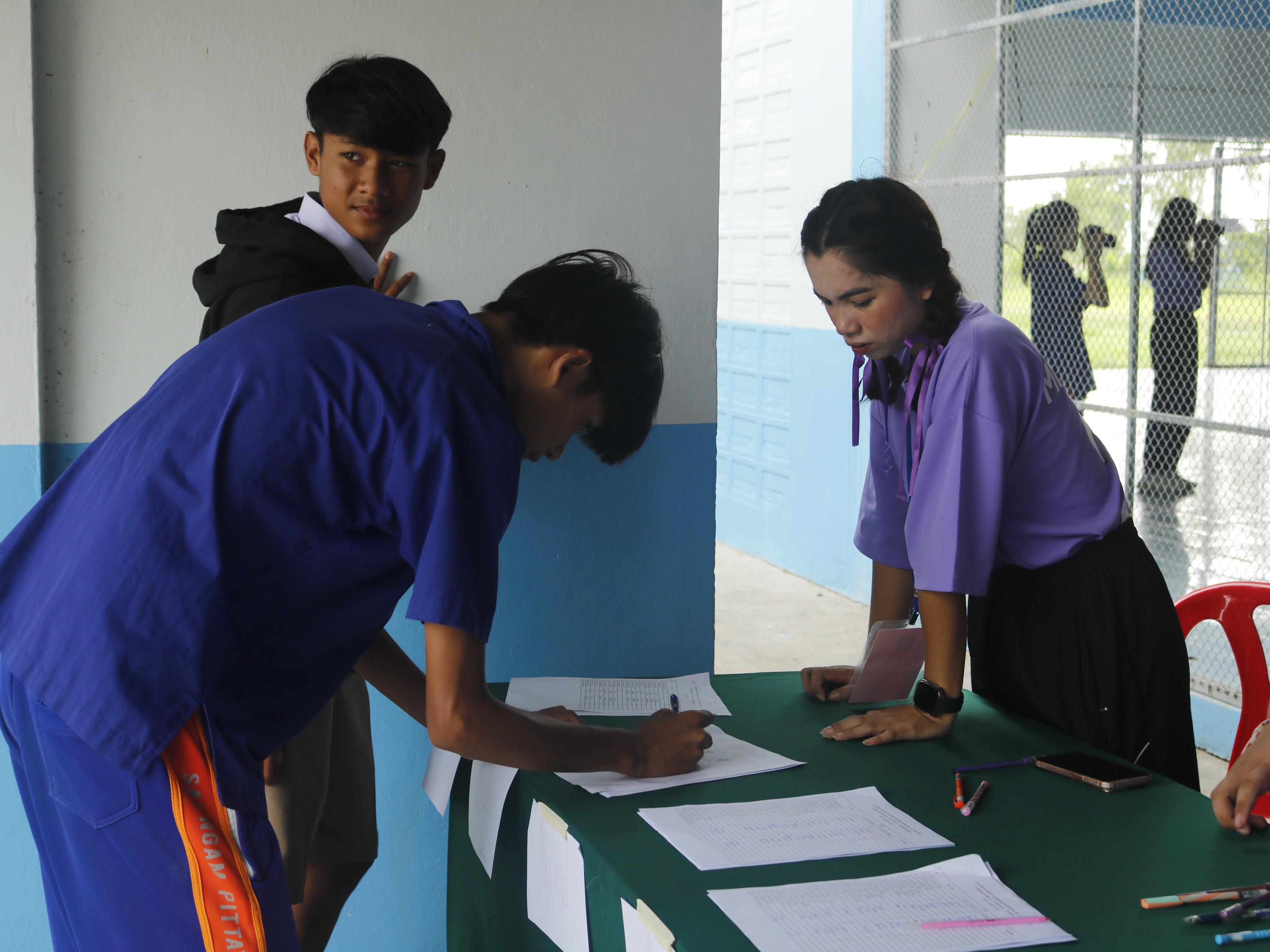 228. ค่ายวิชาการ กิจกรรมค่ายคณิตศาสตร์ โรงเรียนไทรงามพิทยาคม วันที่ 7 กรกฎาคม 2567 อาจารย์ในโปรแกรมวิชาคณิตศาสตร์และนักศึกษาชั้นปีที่ 3 ได้จัดกิจกรรมนี้ขึ้นเพื่อสร้างทักษะและเจตคติที่ดีต่อวิชาคณิตศาสตร์