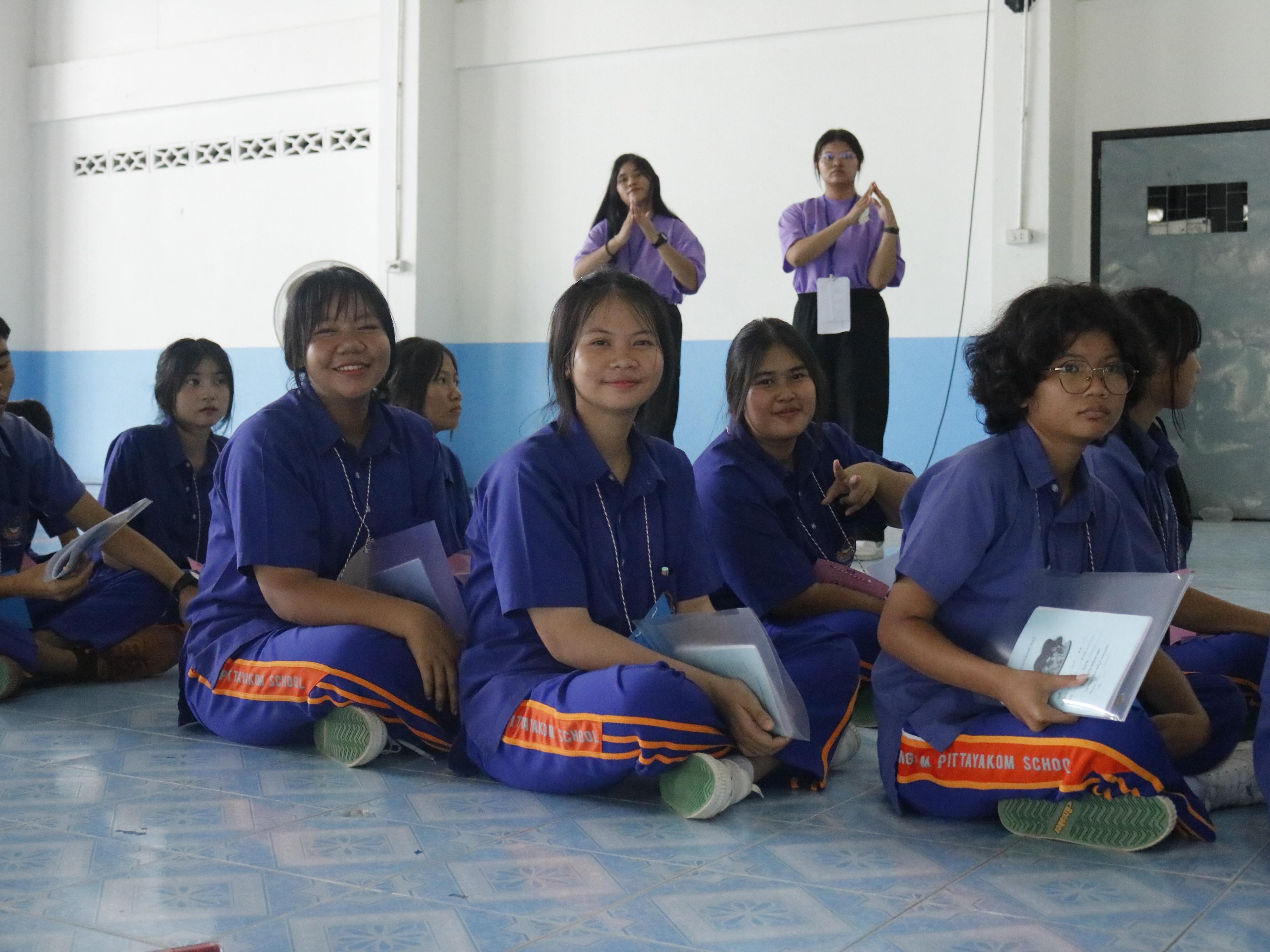294. ค่ายวิชาการ กิจกรรมค่ายคณิตศาสตร์ โรงเรียนไทรงามพิทยาคม วันที่ 7 กรกฎาคม 2567 อาจารย์ในโปรแกรมวิชาคณิตศาสตร์และนักศึกษาชั้นปีที่ 3 ได้จัดกิจกรรมนี้ขึ้นเพื่อสร้างทักษะและเจตคติที่ดีต่อวิชาคณิตศาสตร์