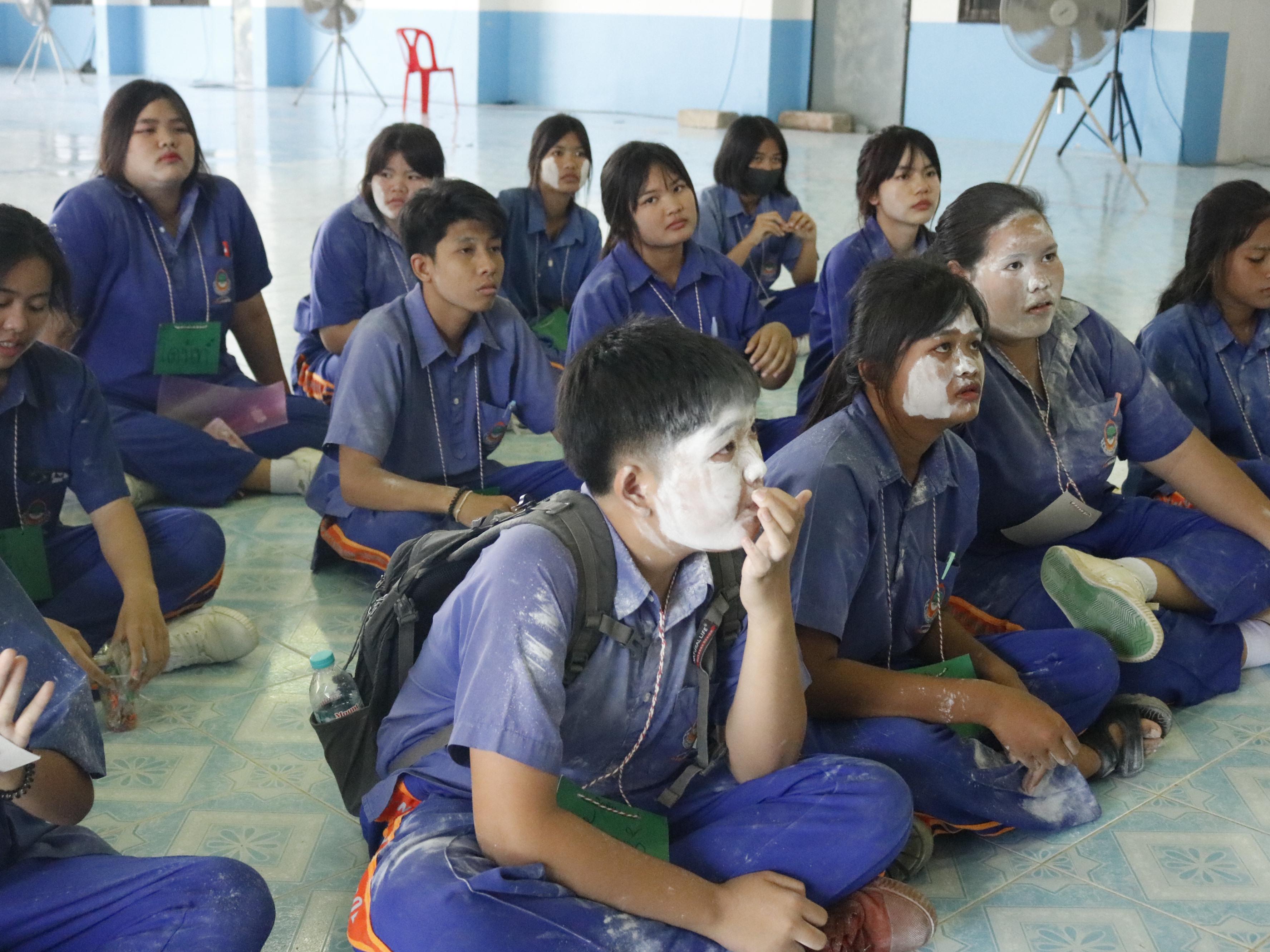 423. ค่ายวิชาการ กิจกรรมค่ายคณิตศาสตร์ โรงเรียนไทรงามพิทยาคม วันที่ 7 กรกฎาคม 2567 อาจารย์ในโปรแกรมวิชาคณิตศาสตร์และนักศึกษาชั้นปีที่ 3 ได้จัดกิจกรรมนี้ขึ้นเพื่อสร้างทักษะและเจตคติที่ดีต่อวิชาคณิตศาสตร์