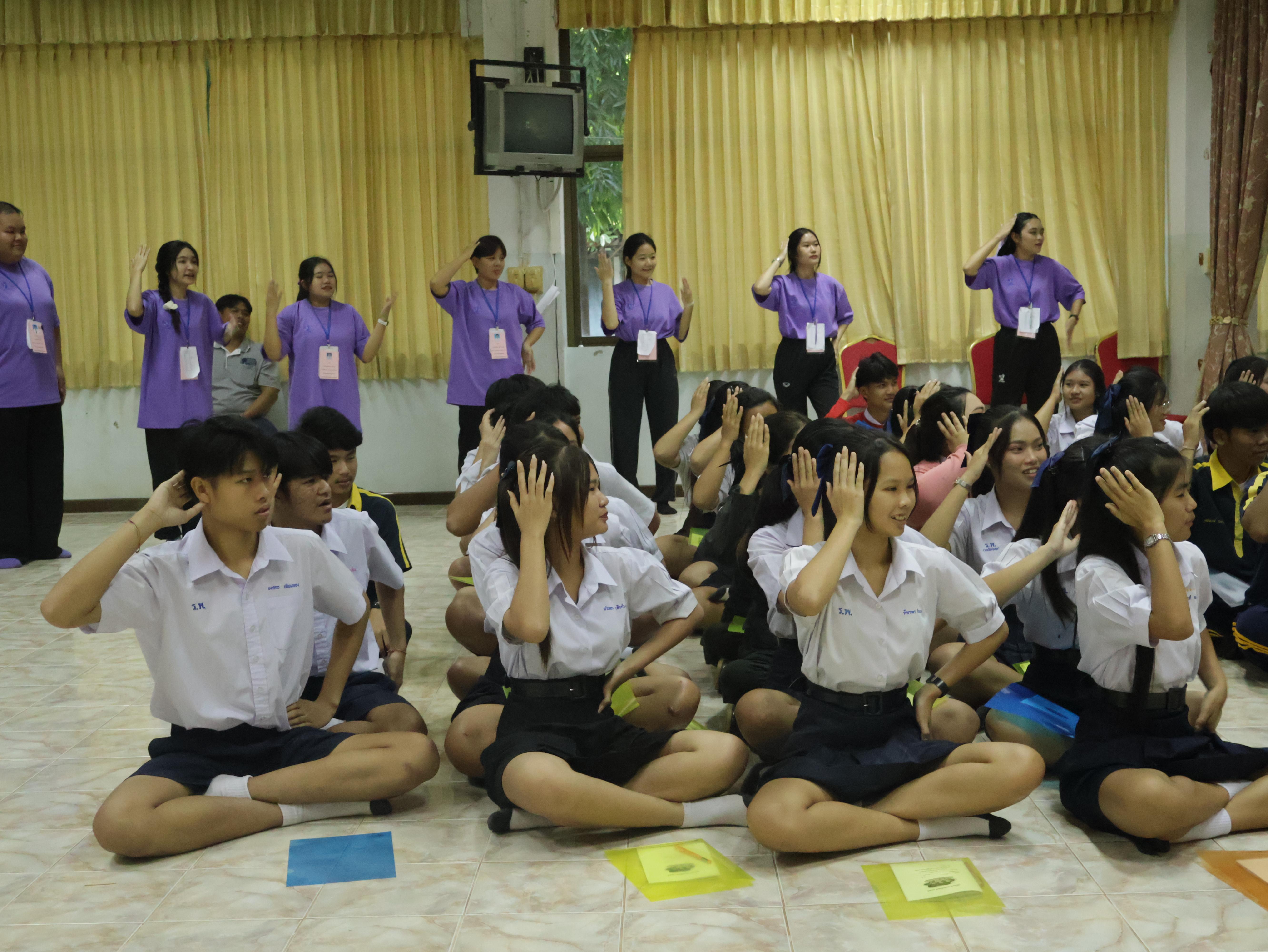 2. วันที่ 8 เดือนกันยายน พ.ศ.2568 อาจารย์และนักศึกษา โปรแกรมวิชาคณิตศาสตร์ คณะครุศาสตร์์ มหาวิทยาลัยราชภัฏกำแพงเพชร ได้จัดโครงการพัฒนาและส่งเสริมทักษะทางคณิตศาสตร์กิจกรรมค่ายคณิตศาสตร์ ณ โรงเรียนเรืองวิทย์พิทยาคม