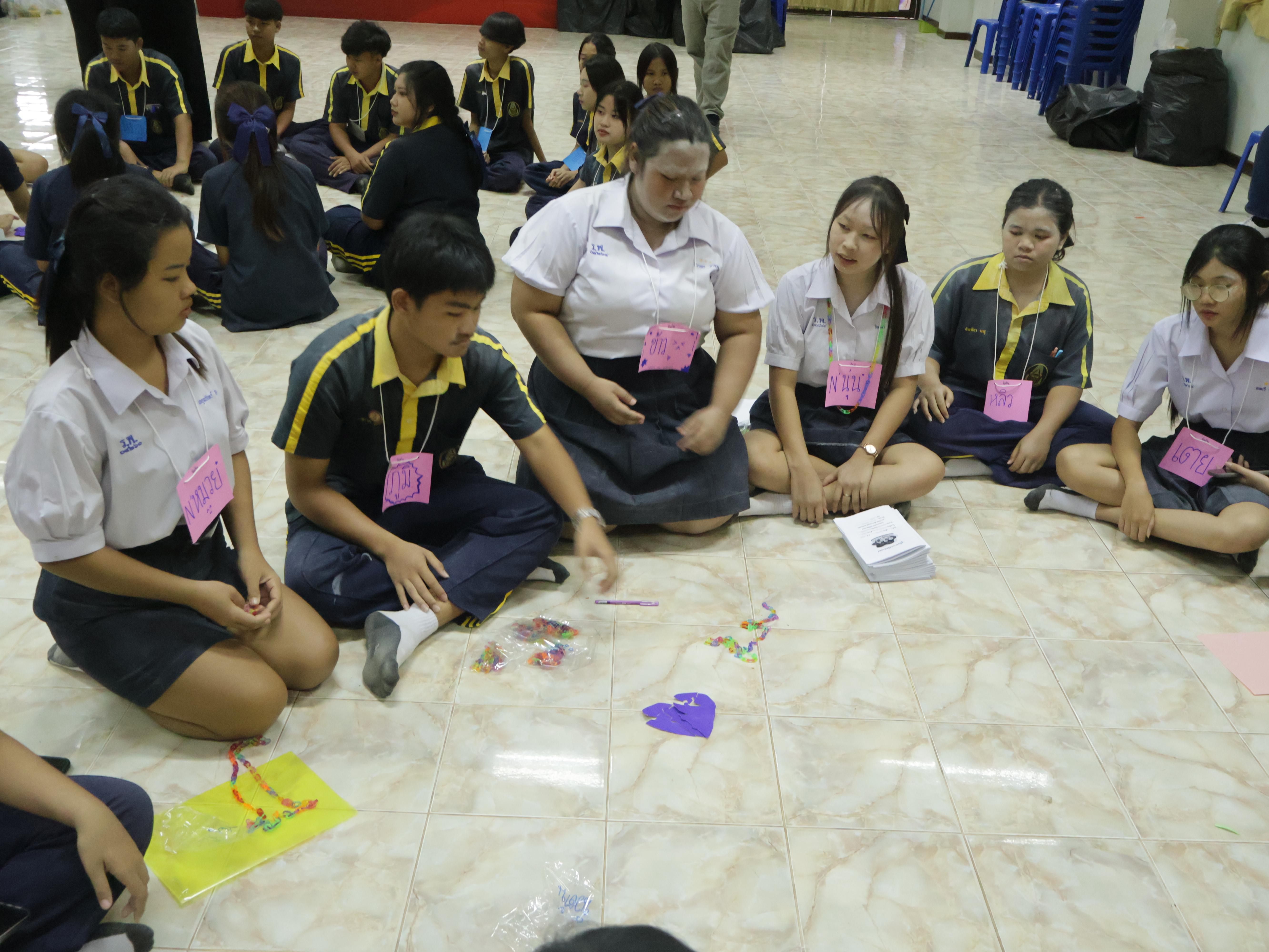 วันที่ 8 เดือนกันยายน พ.ศ.2568 อาจารย์และนักศึกษา โปรแกรมวิชาคณิตศาสตร์ คณะครุศาสตร์์ มหาวิทยาลัยราชภัฏกำแพงเพชร ได้จัดโครงการพัฒนาและส่งเสริมทักษะทางคณิตศาสตร์กิจกรรมค่ายคณิตศาสตร์ ณ โรงเรียนเรืองวิทย์พิทยาคม