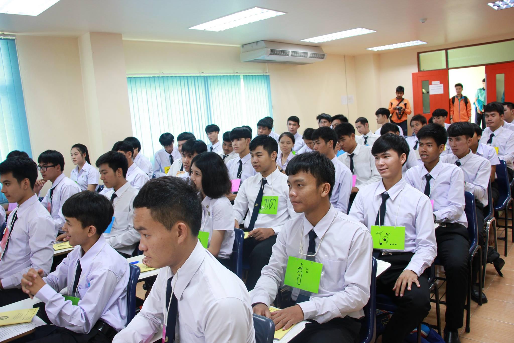8. ปฐมนิเทศนักศึกษาใหม่โปรแกรมวิชาพลศึกษา คณะครุศาสตร์ วันที่ 28 มิถุนายน 2560