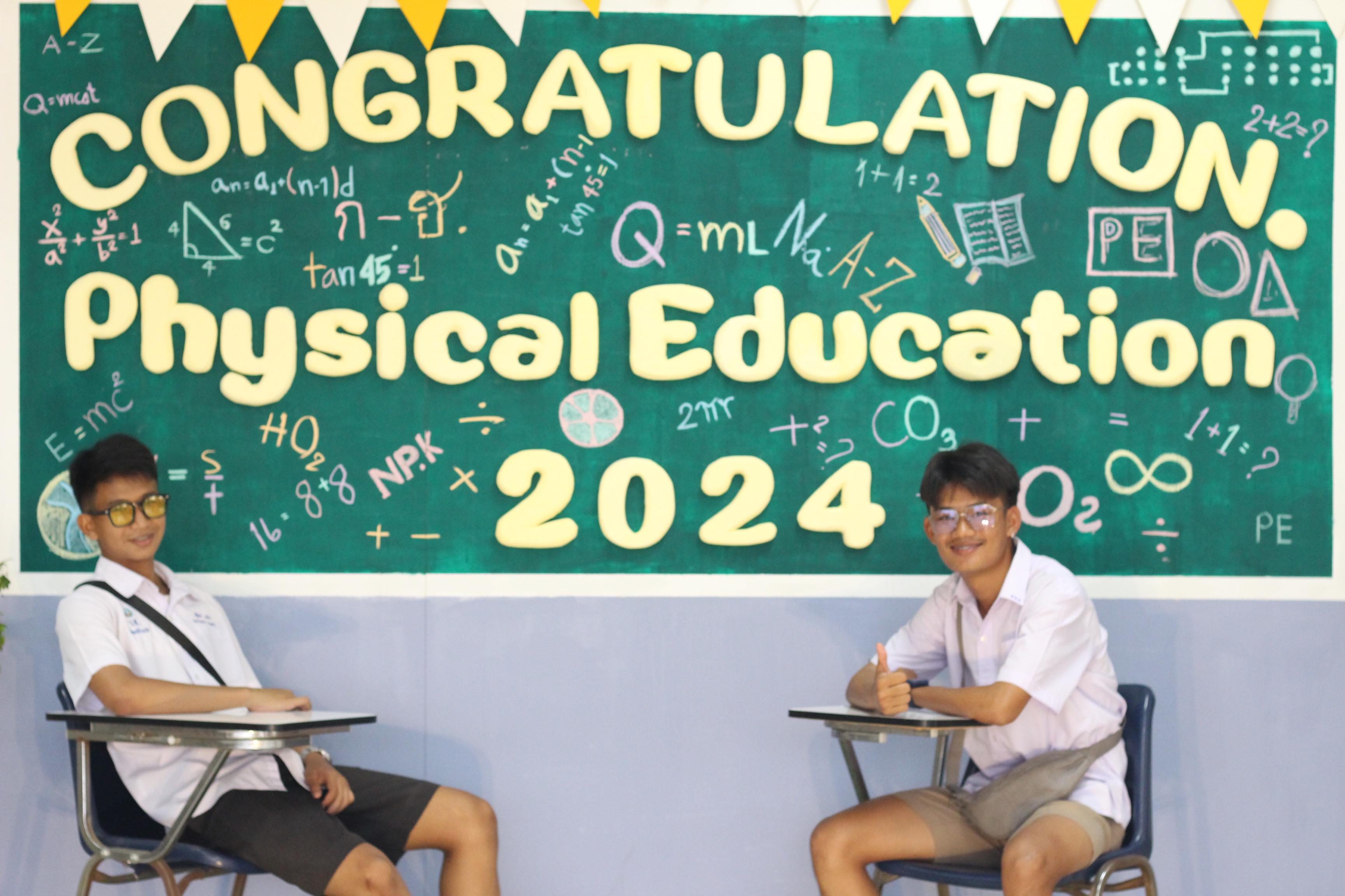 207. วันที่ 17 มีนาคม 2567 ที่ผ่านมา โปรแกรมวิชาพลศึกษา ได้จัดกิจกรรมแสดงความยินดีกับนักศึกษา ชั้นปีที่ 4 (รหัส 63) 