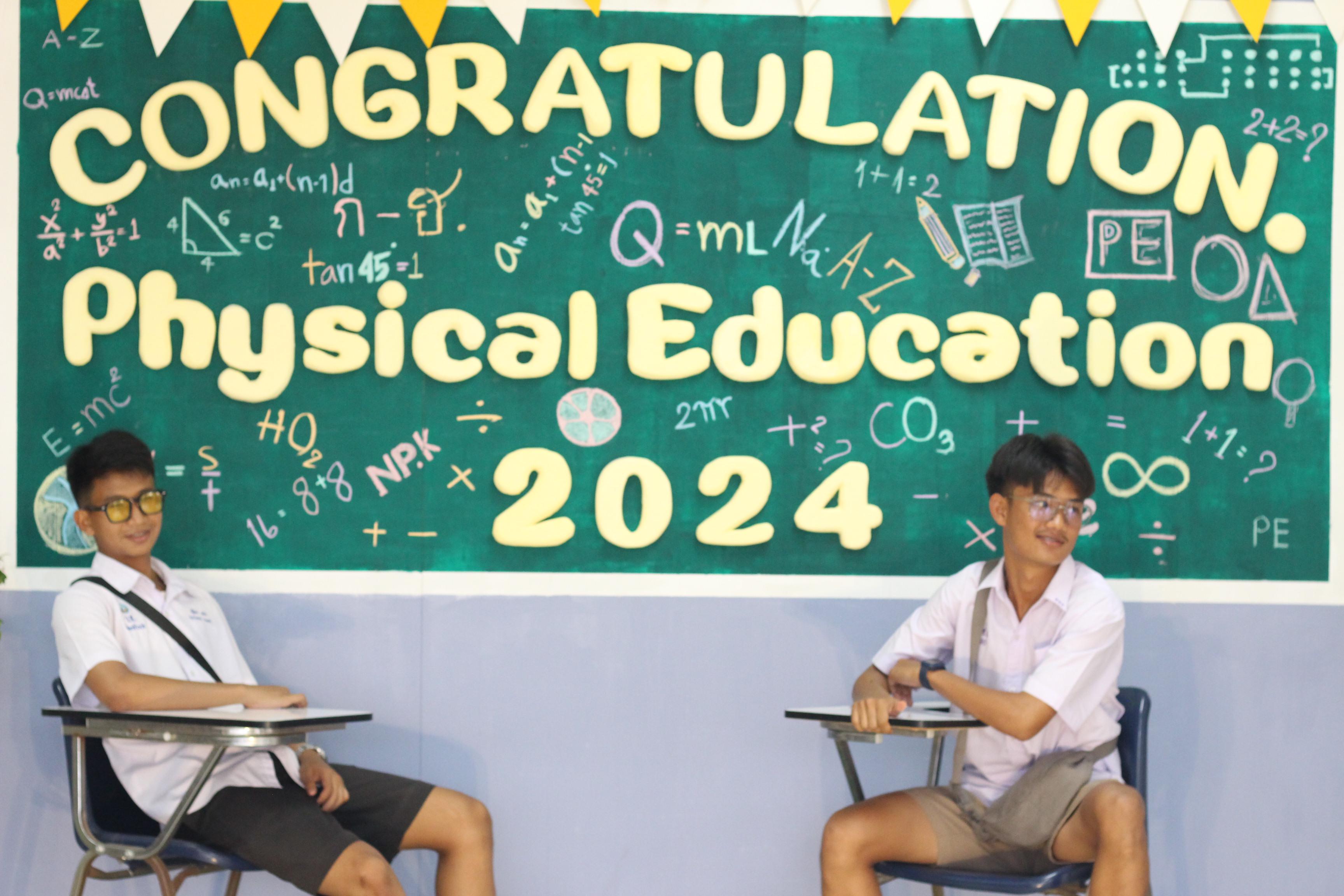 208. วันที่ 17 มีนาคม 2567 ที่ผ่านมา โปรแกรมวิชาพลศึกษา ได้จัดกิจกรรมแสดงความยินดีกับนักศึกษา ชั้นปีที่ 4 (รหัส 63) 