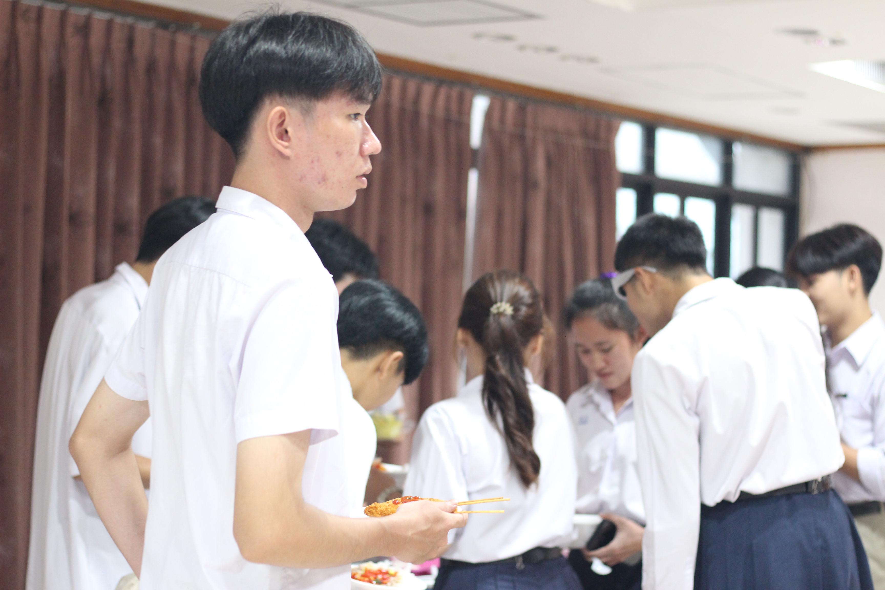 511. วันที่ 17 มีนาคม 2567 ที่ผ่านมา โปรแกรมวิชาพลศึกษา ได้จัดกิจกรรมแสดงความยินดีกับนักศึกษา ชั้นปีที่ 4 (รหัส 63) 