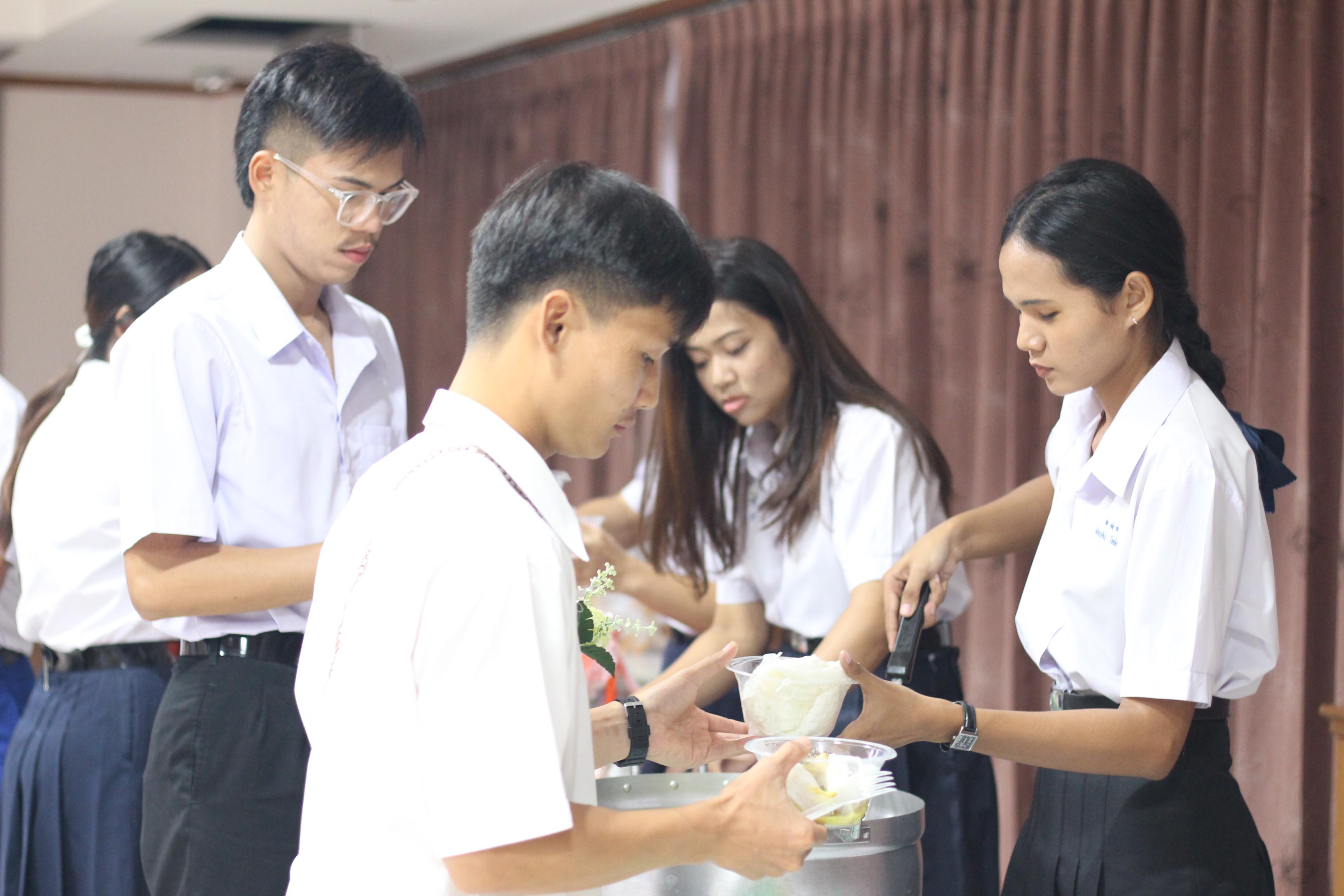 514. วันที่ 17 มีนาคม 2567 ที่ผ่านมา โปรแกรมวิชาพลศึกษา ได้จัดกิจกรรมแสดงความยินดีกับนักศึกษา ชั้นปีที่ 4 (รหัส 63) 