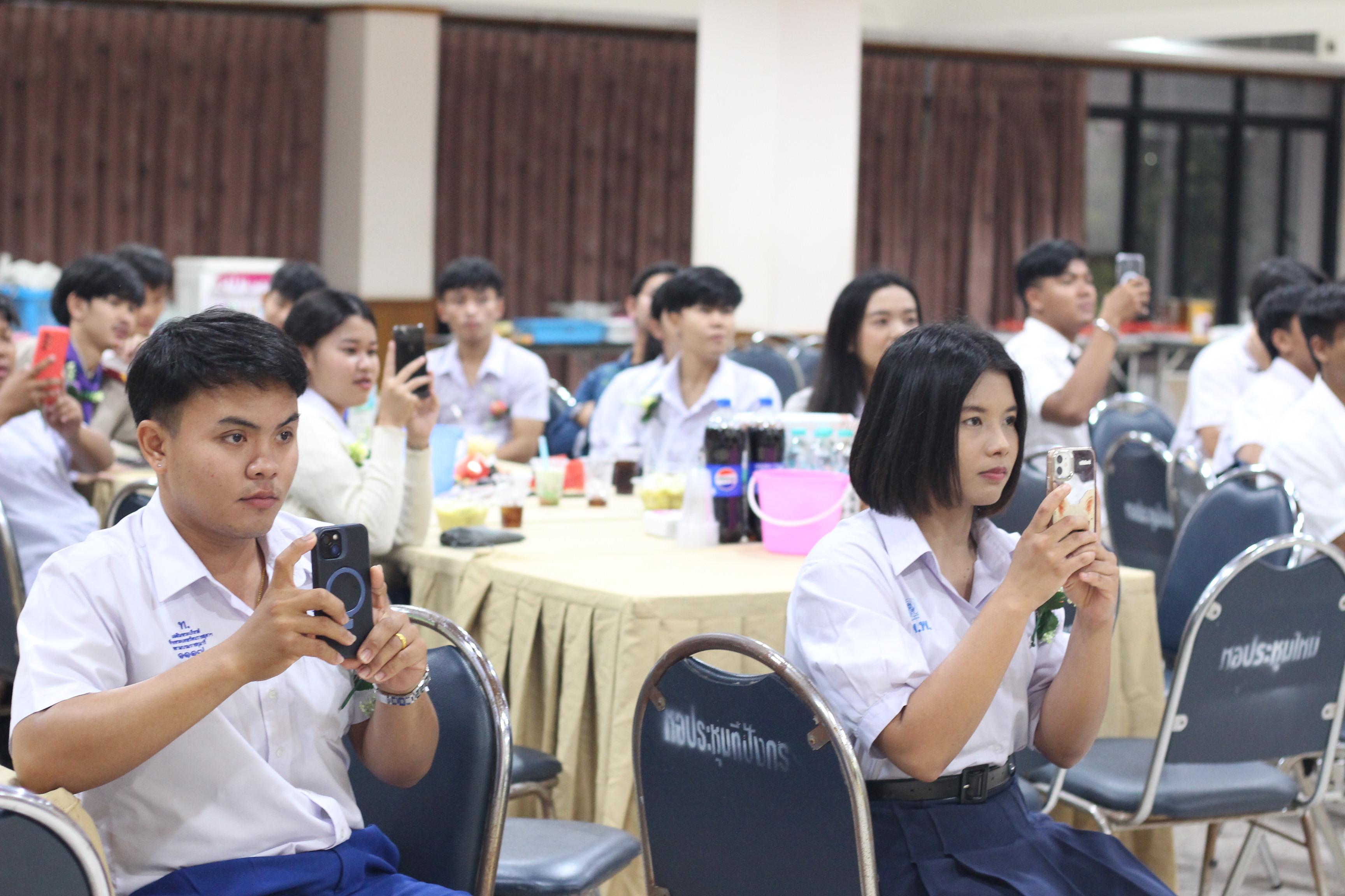 568. วันที่ 17 มีนาคม 2567 ที่ผ่านมา โปรแกรมวิชาพลศึกษา ได้จัดกิจกรรมแสดงความยินดีกับนักศึกษา ชั้นปีที่ 4 (รหัส 63) 