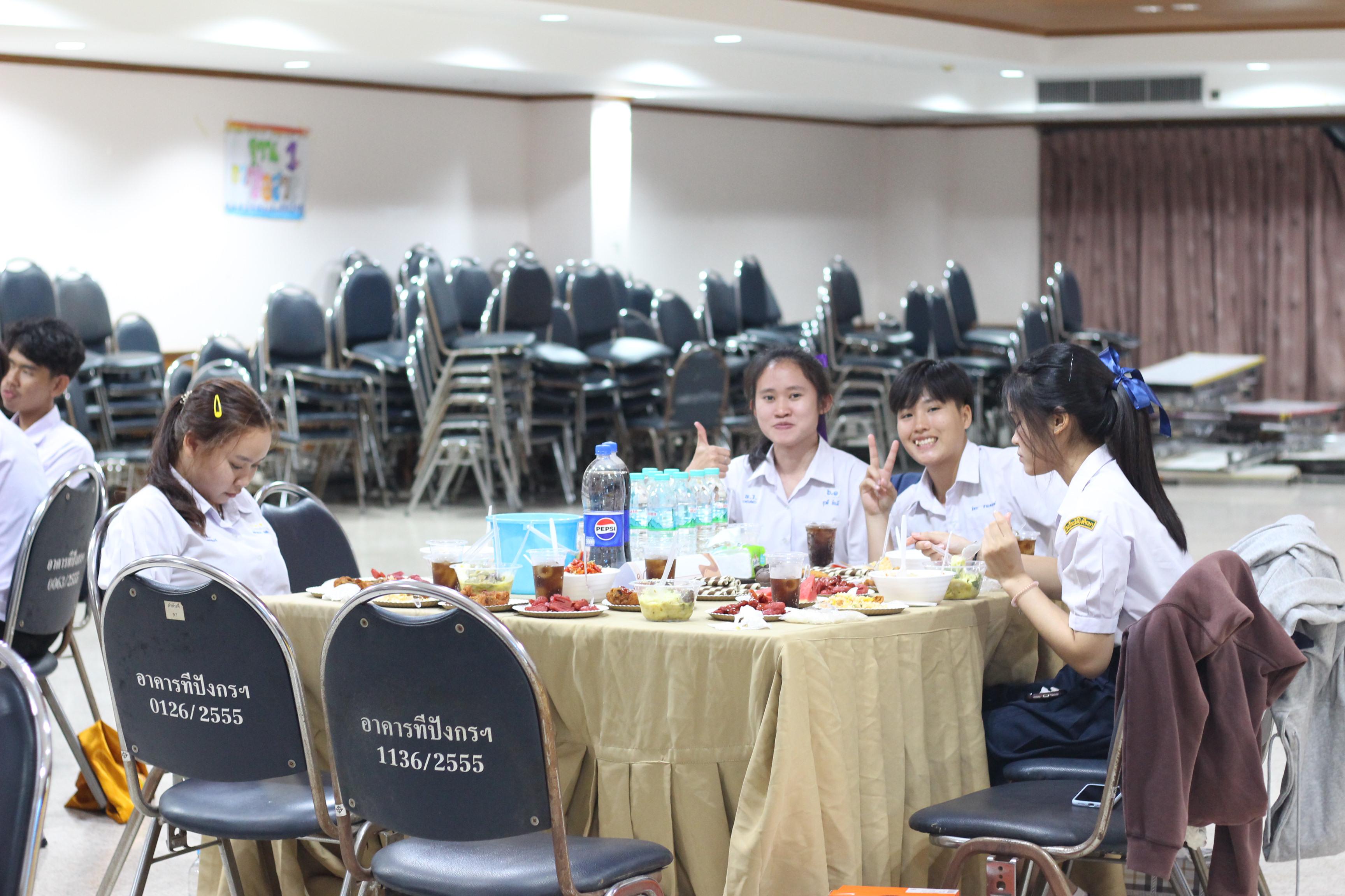 583. วันที่ 17 มีนาคม 2567 ที่ผ่านมา โปรแกรมวิชาพลศึกษา ได้จัดกิจกรรมแสดงความยินดีกับนักศึกษา ชั้นปีที่ 4 (รหัส 63) 