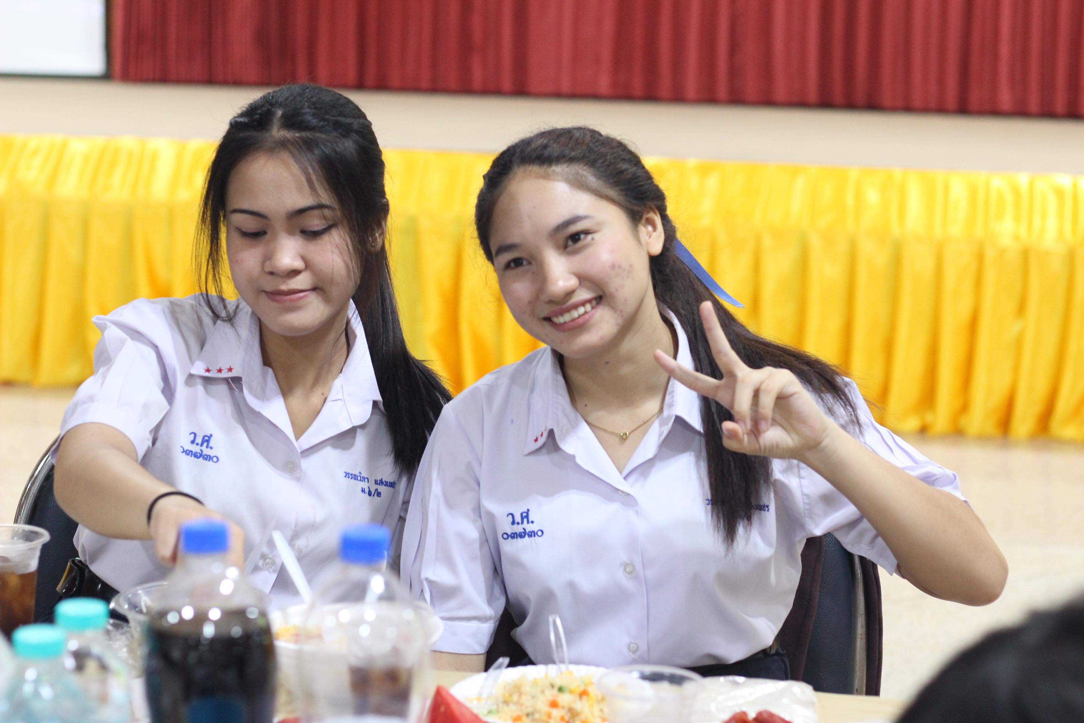 671. วันที่ 17 มีนาคม 2567 ที่ผ่านมา โปรแกรมวิชาพลศึกษา ได้จัดกิจกรรมแสดงความยินดีกับนักศึกษา ชั้นปีที่ 4 (รหัส 63) 