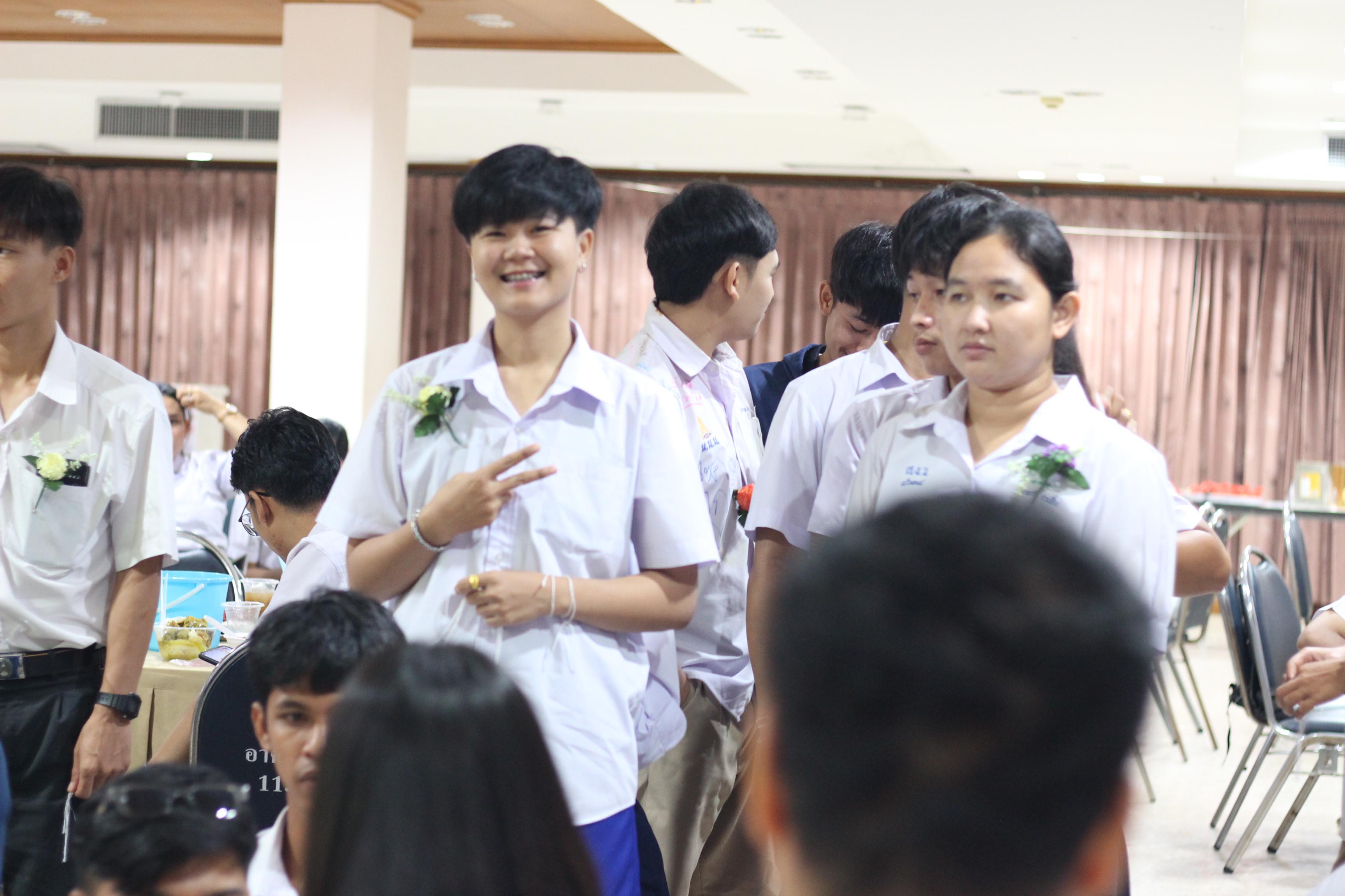 930. วันที่ 17 มีนาคม 2567 ที่ผ่านมา โปรแกรมวิชาพลศึกษา ได้จัดกิจกรรมแสดงความยินดีกับนักศึกษา ชั้นปีที่ 4 (รหัส 63) 
