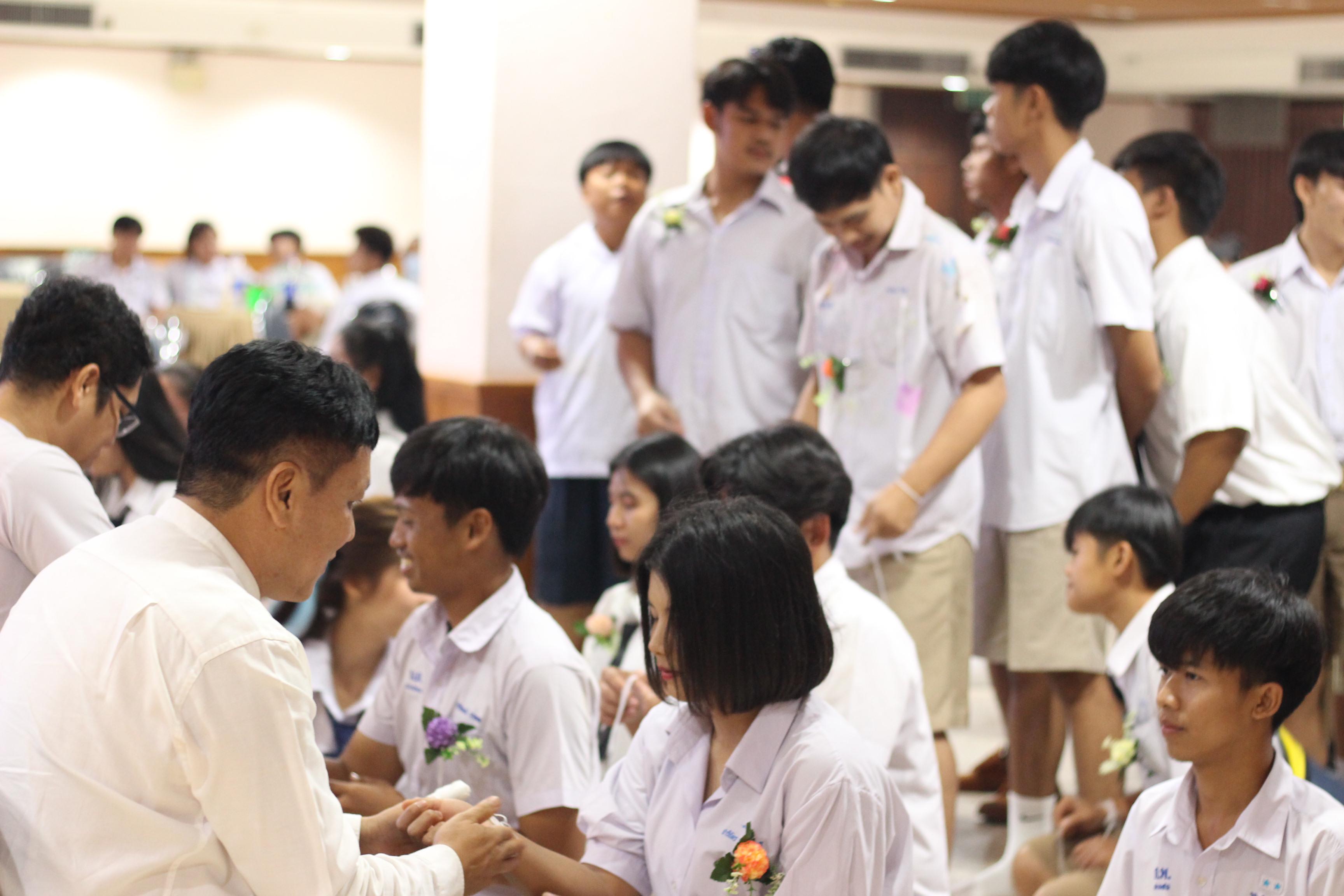 945. วันที่ 17 มีนาคม 2567 ที่ผ่านมา โปรแกรมวิชาพลศึกษา ได้จัดกิจกรรมแสดงความยินดีกับนักศึกษา ชั้นปีที่ 4 (รหัส 63) 