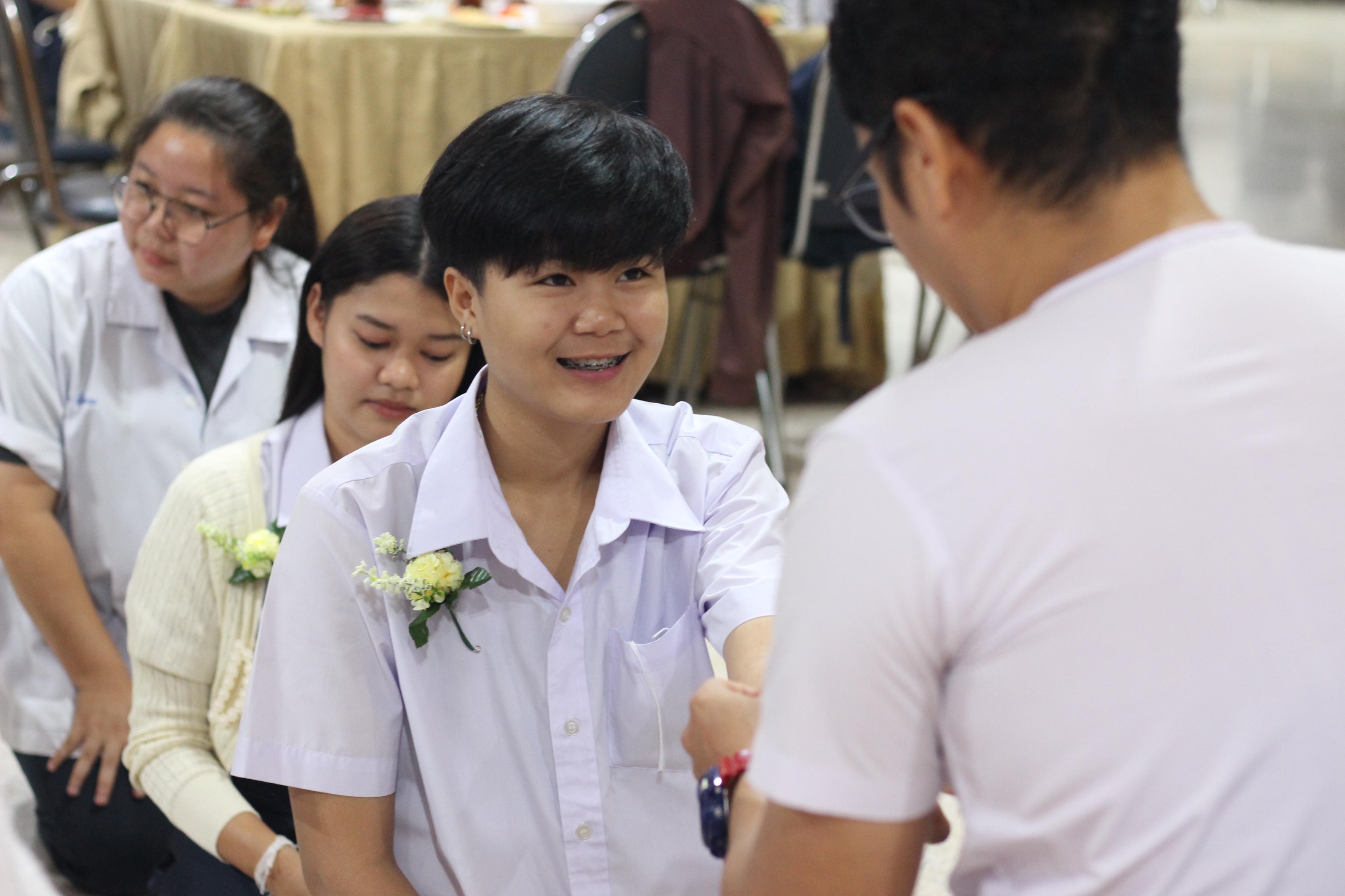 972. วันที่ 17 มีนาคม 2567 ที่ผ่านมา โปรแกรมวิชาพลศึกษา ได้จัดกิจกรรมแสดงความยินดีกับนักศึกษา ชั้นปีที่ 4 (รหัส 63) 