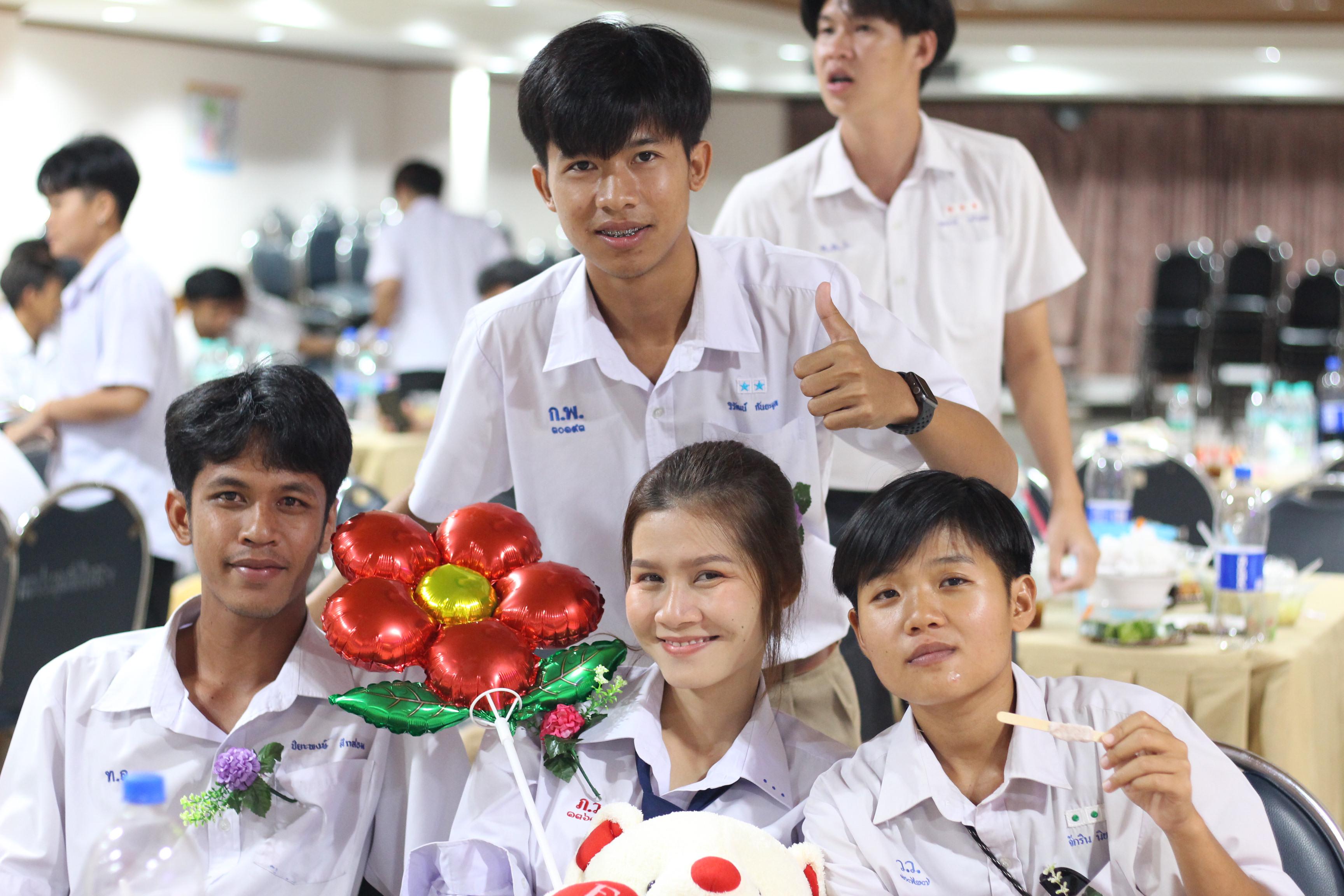 1019. วันที่ 17 มีนาคม 2567 ที่ผ่านมา โปรแกรมวิชาพลศึกษา ได้จัดกิจกรรมแสดงความยินดีกับนักศึกษา ชั้นปีที่ 4 (รหัส 63) 