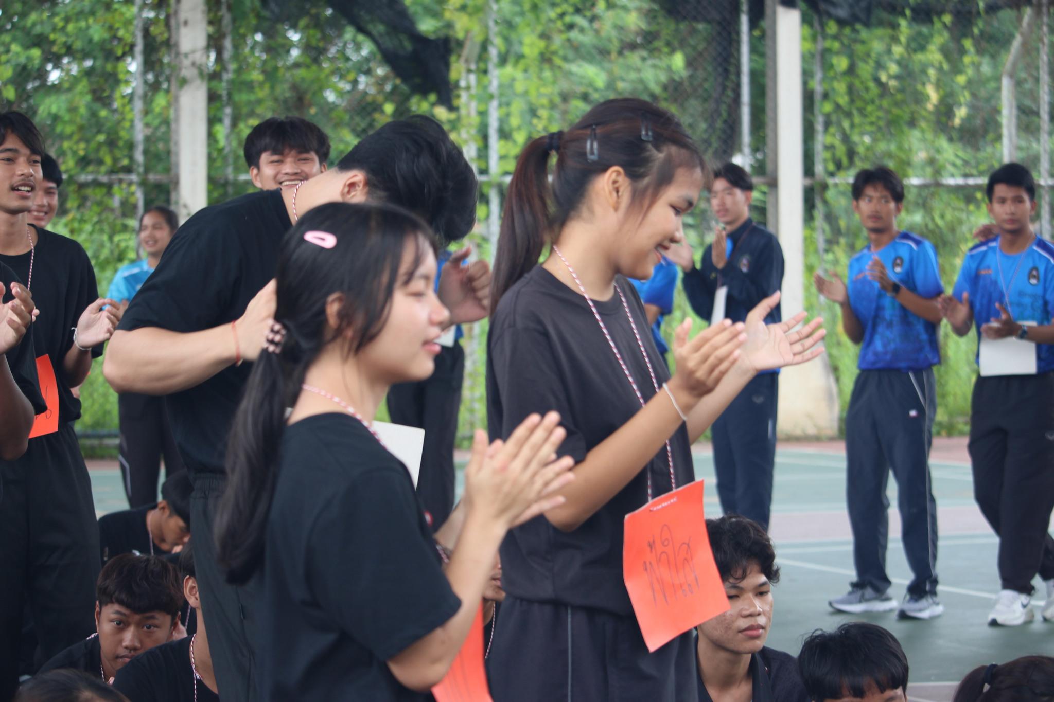 21. กิจกรรมปฐมนิเทศ พลศึกษา'67 วันที่ 2 (9-06-67) วันนี้เป็นกิจกรรม Walk Rally พี่พาน้องเดินชมมหาวิทยาลัย เพื่อเป็นการทำความรูัจักตึกต่างๆ ในมหาวิทยาลัย....