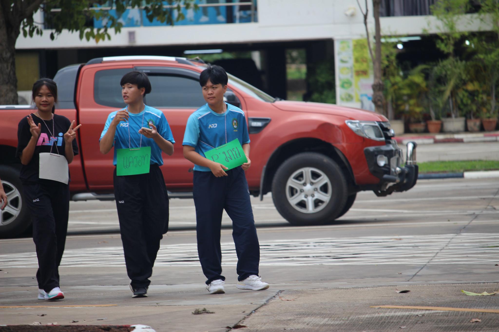 69. กิจกรรมปฐมนิเทศ พลศึกษา'67 วันที่ 2 (9-06-67) วันนี้เป็นกิจกรรม Walk Rally พี่พาน้องเดินชมมหาวิทยาลัย เพื่อเป็นการทำความรูัจักตึกต่างๆ ในมหาวิทยาลัย....