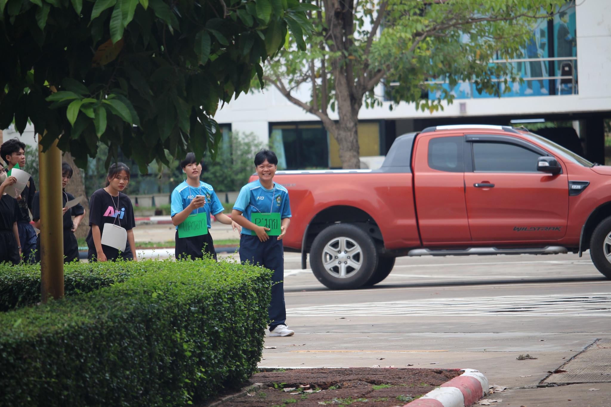 221. กิจกรรมปฐมนิเทศ พลศึกษา'67 วันที่ 2 (9-06-67) วันนี้เป็นกิจกรรม Walk Rally พี่พาน้องเดินชมมหาวิทยาลัย เพื่อเป็นการทำความรูัจักตึกต่างๆ ในมหาวิทยาลัย....